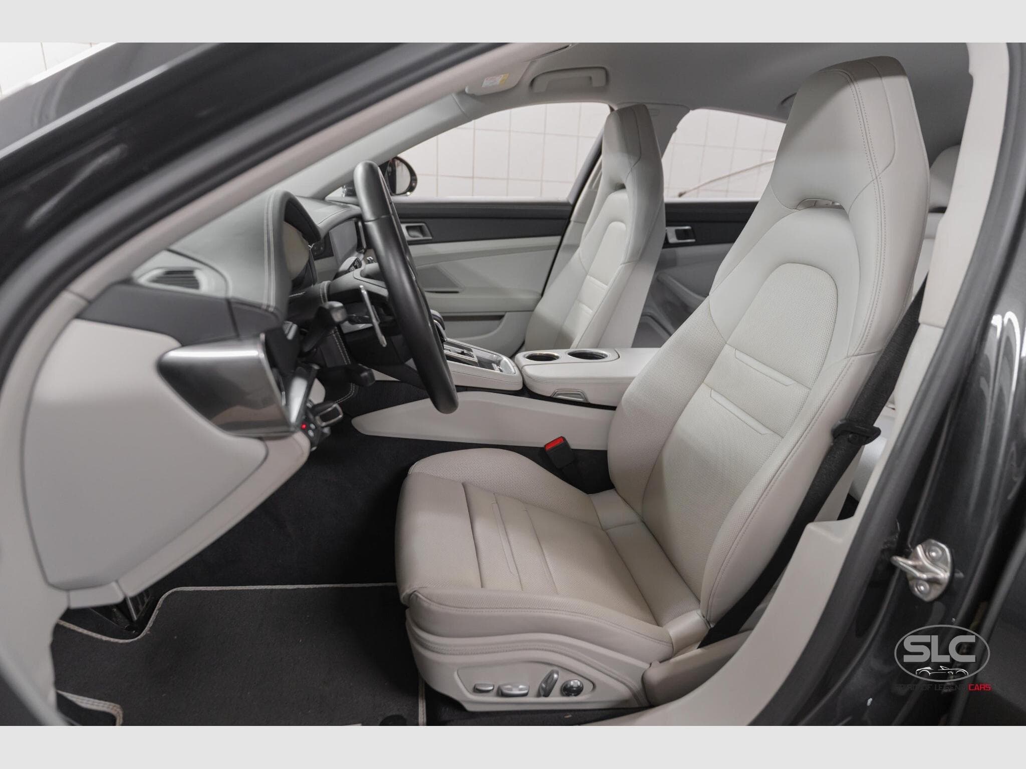 Porsche Panamera 4 S E-Hybrid Chrono/Ventilated/Matrix LED (2022) - Photo 4