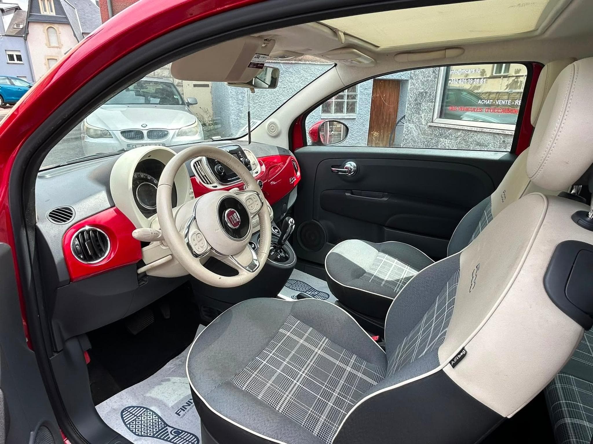 Fiat 500 1.2 AUTOMATIQUE PANORAMA (2016) - Photo 10