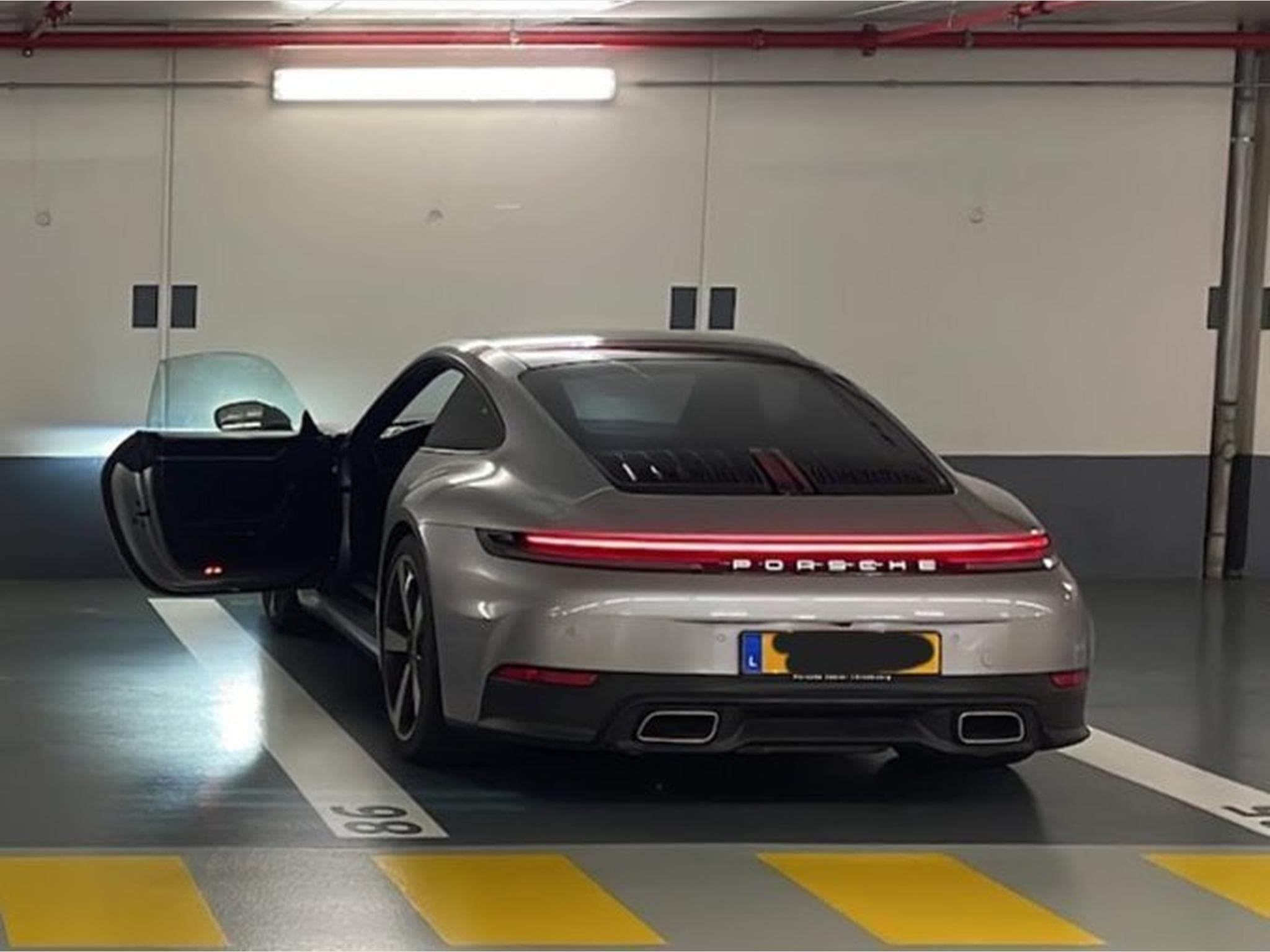 Porsche 992 Porsche 911 Carrera (992.2) (2025) - Photo 3