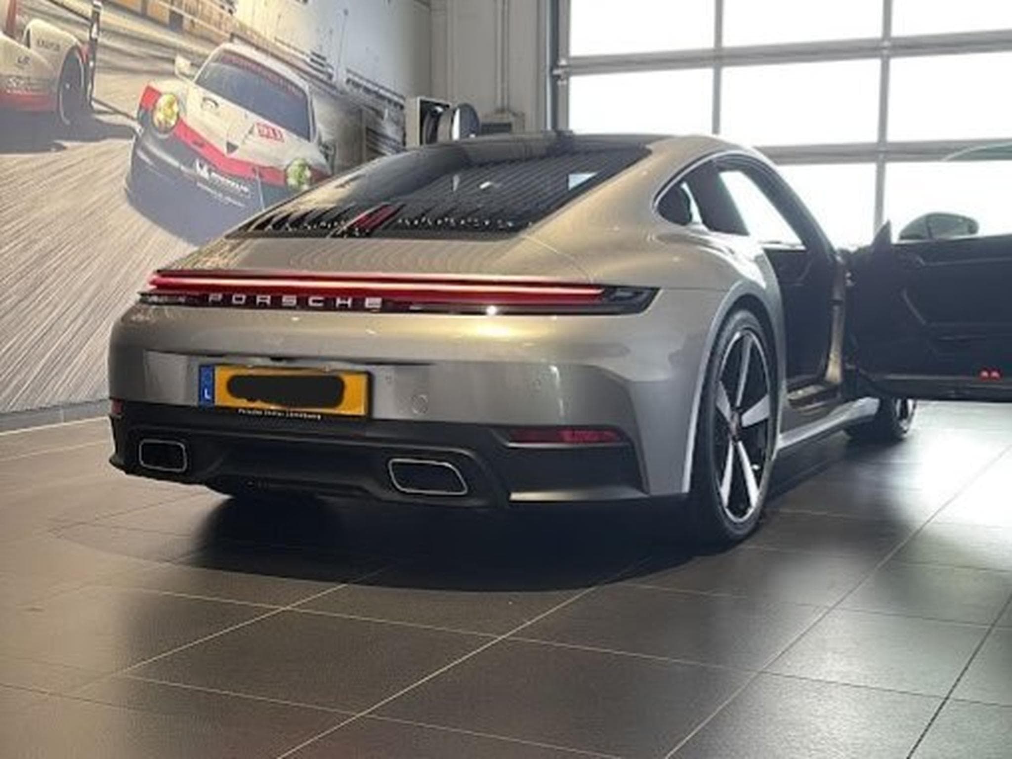 Porsche 992 Porsche 911 Carrera (992.2) (2025) - Photo 4