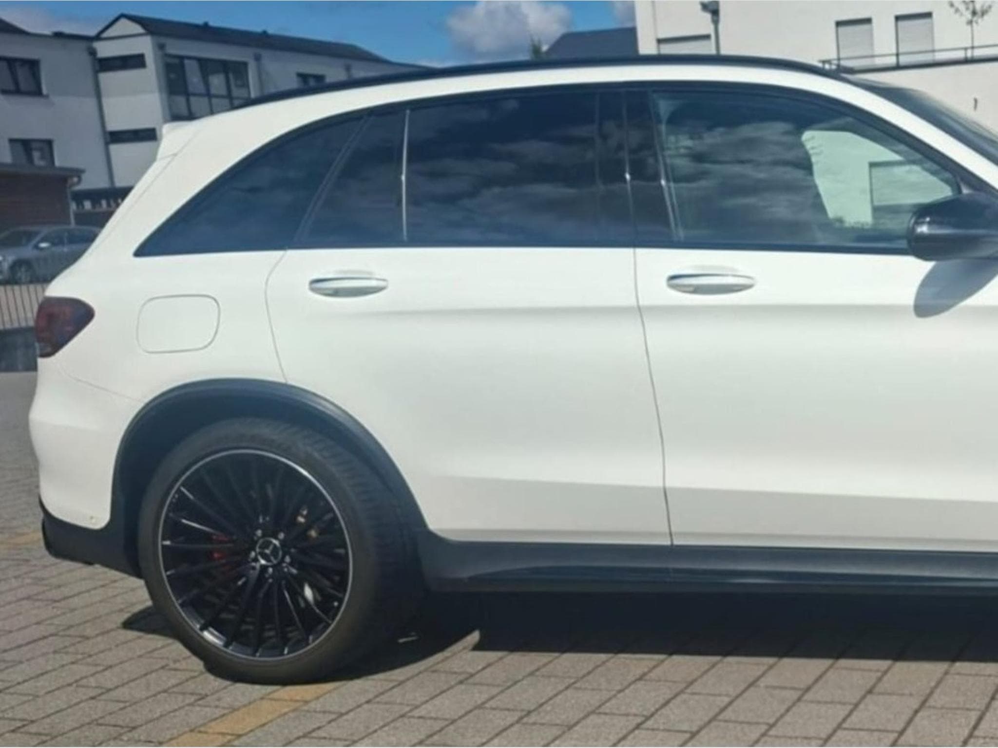 Mercedes GLC 63 S AMG (2021) - Photo 2