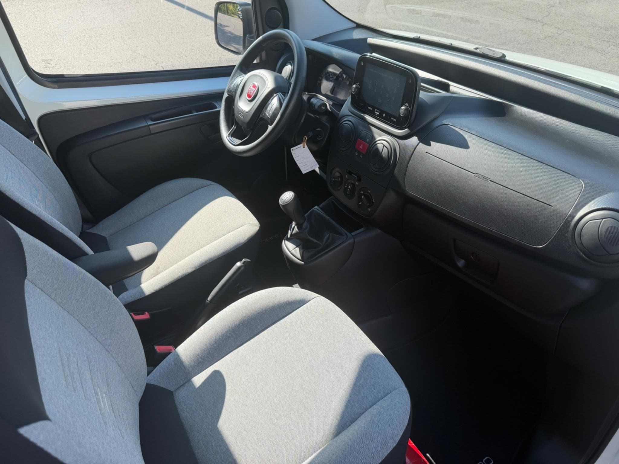 Fiat Fiorino Fiorino Multijet S&S SX (2023) - Photo 4