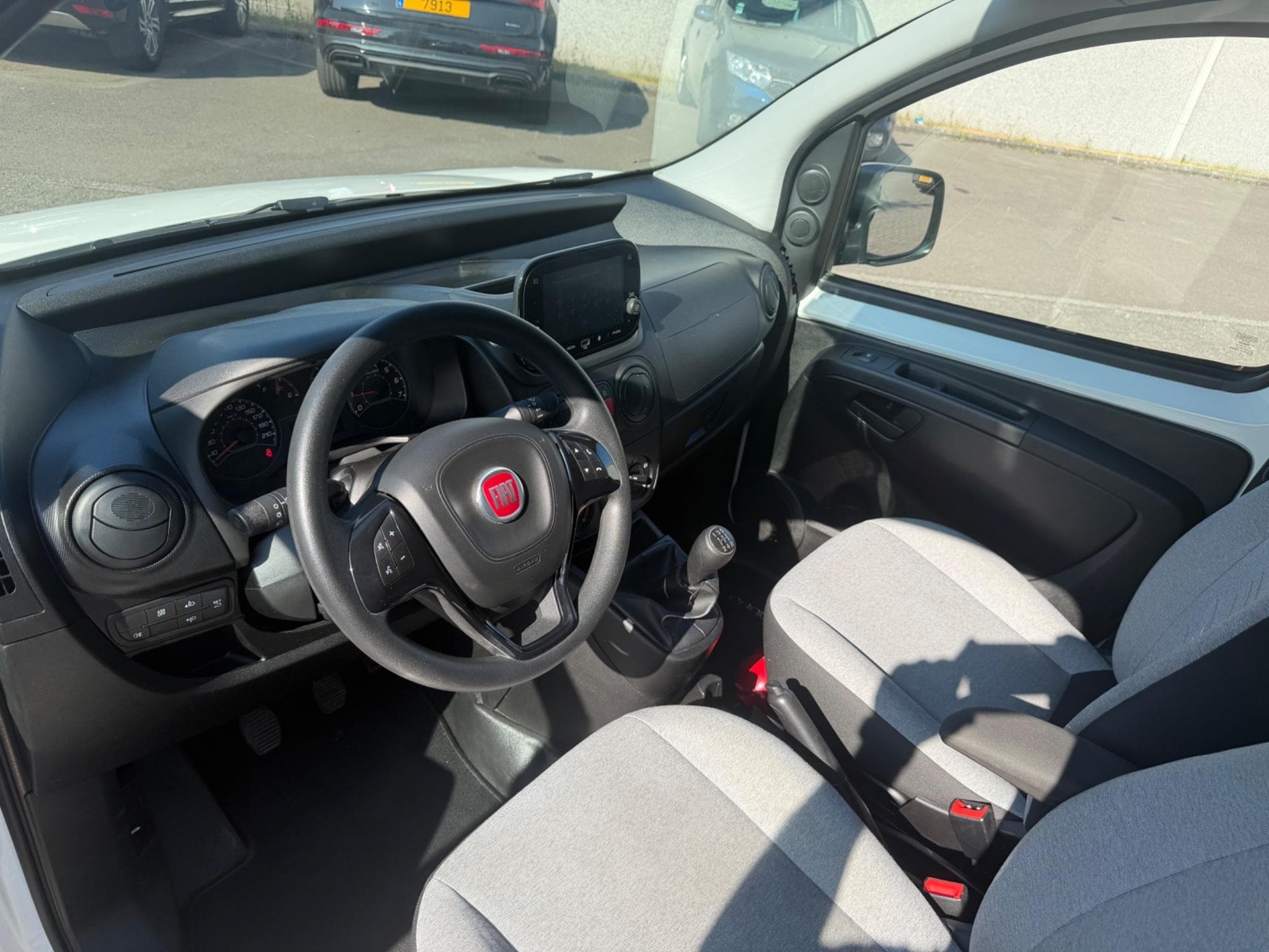 Fiat Fiorino Fiorino Multijet S&S SX (2023) - Photo 8