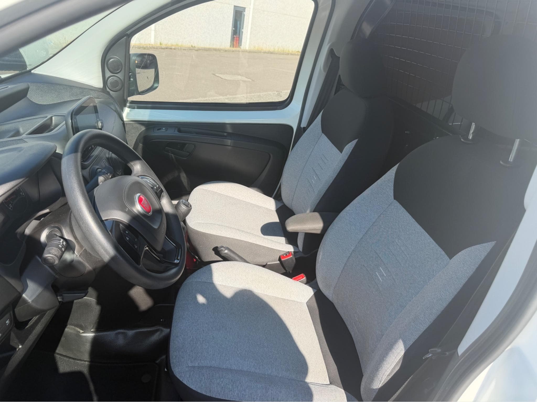 Fiat Fiorino Fiorino Multijet S&S SX (2023) - Photo 9