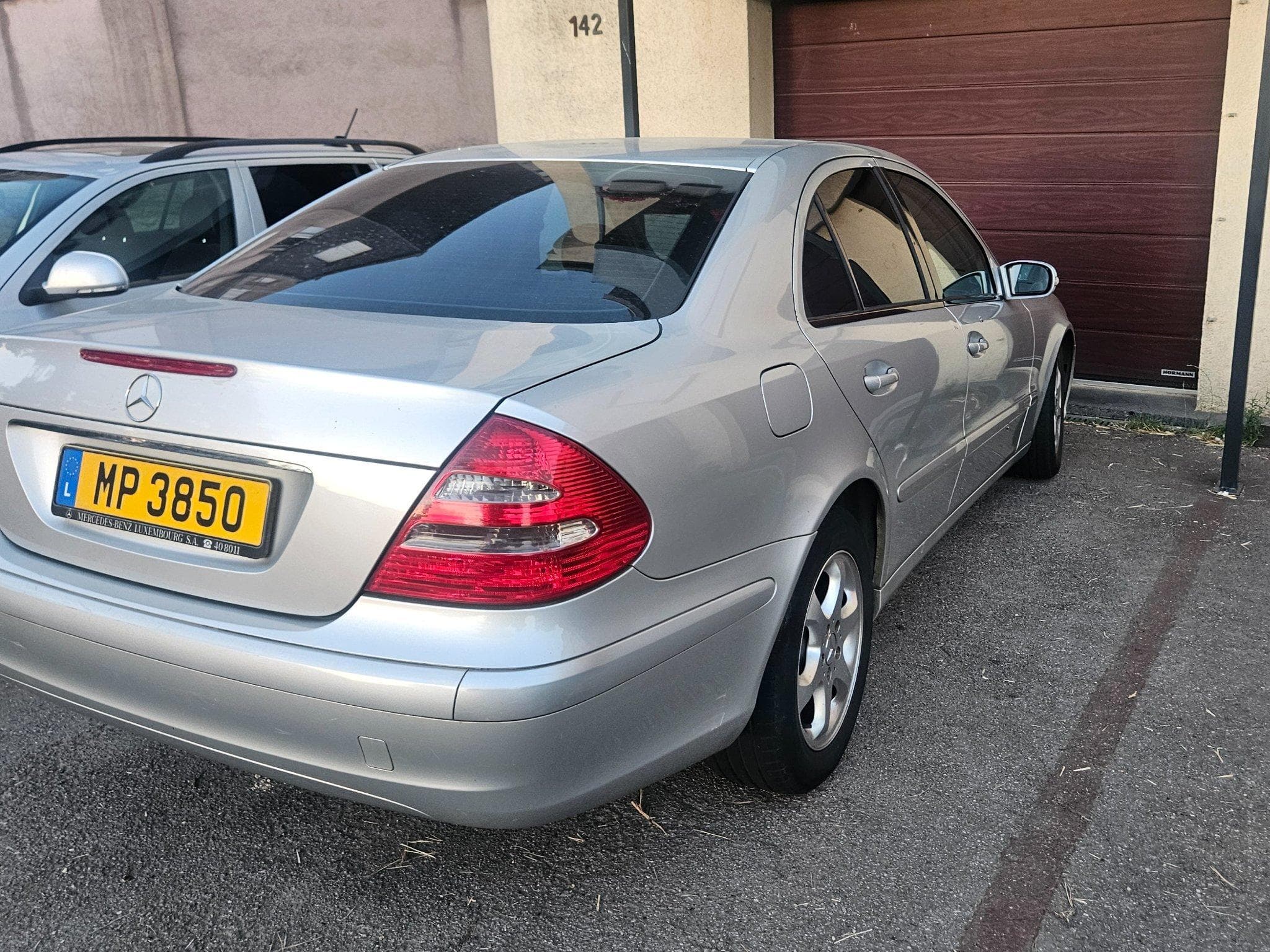 Mercedes E 220 CDI (2004) - Photo 2
