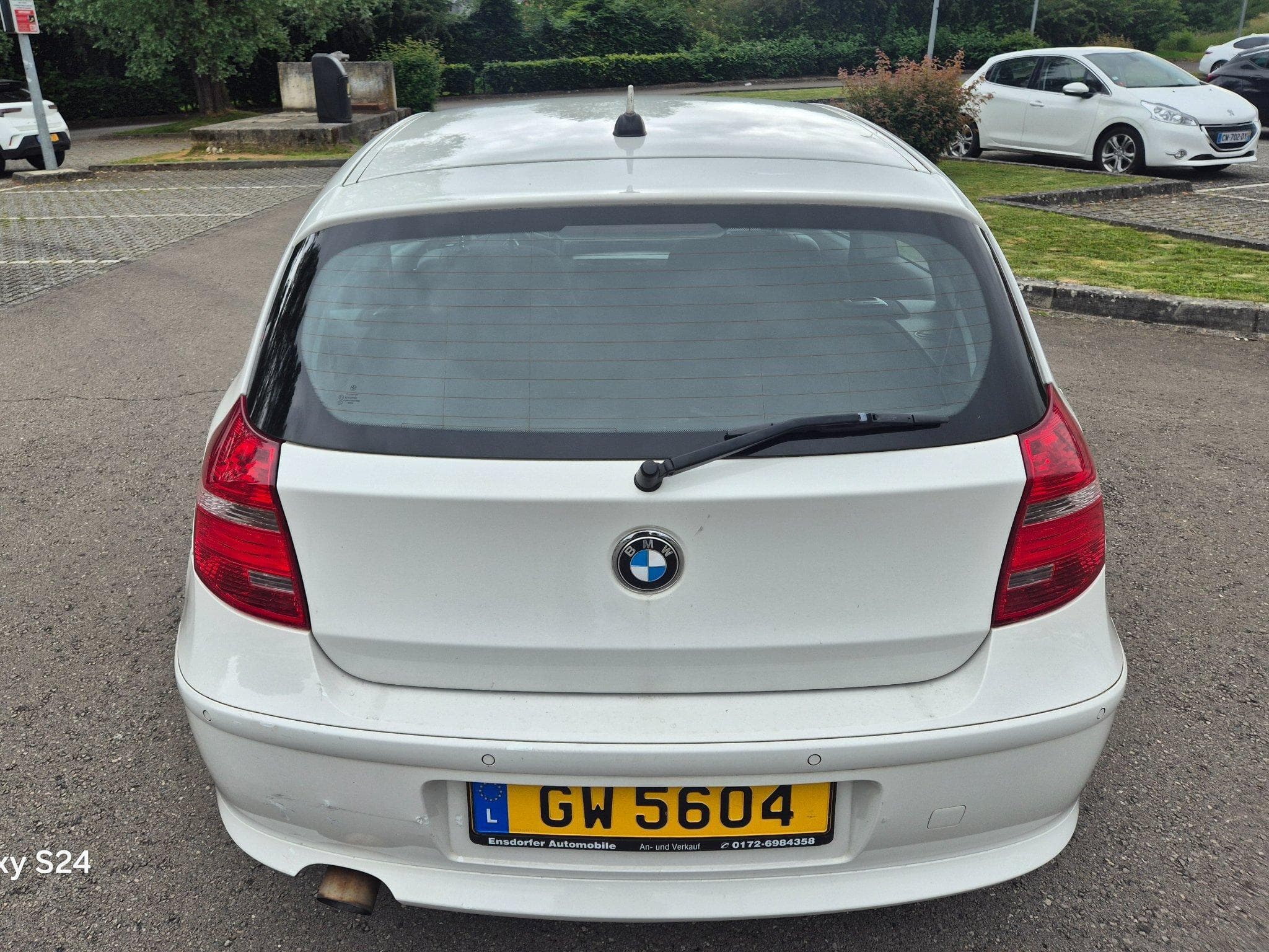 BMW 118 d COUPE (2011) - Photo 5