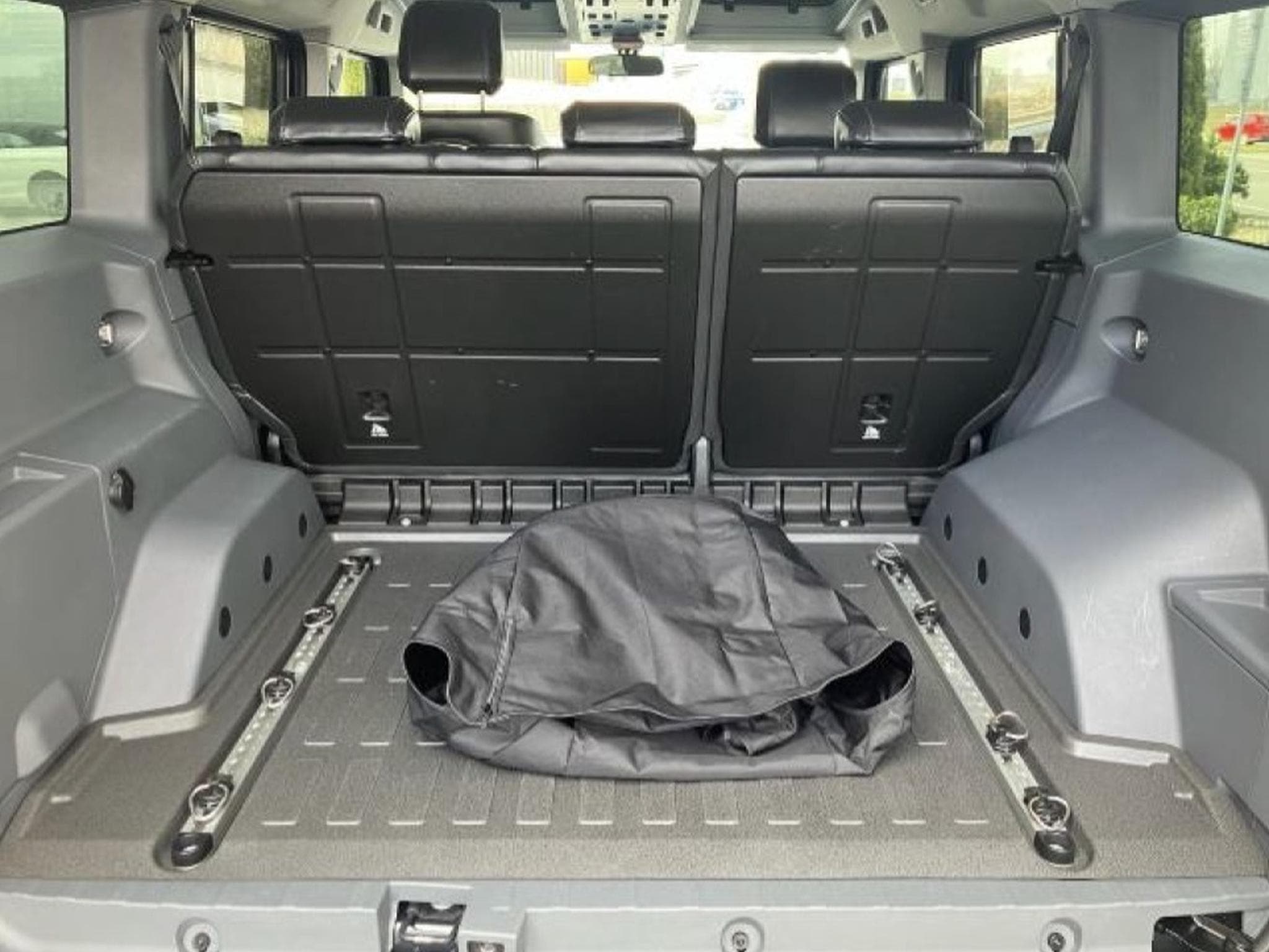 Ineos Grenadier Fieldmaster Rough+Smooth Pack, Safari (2023) - Photo 13