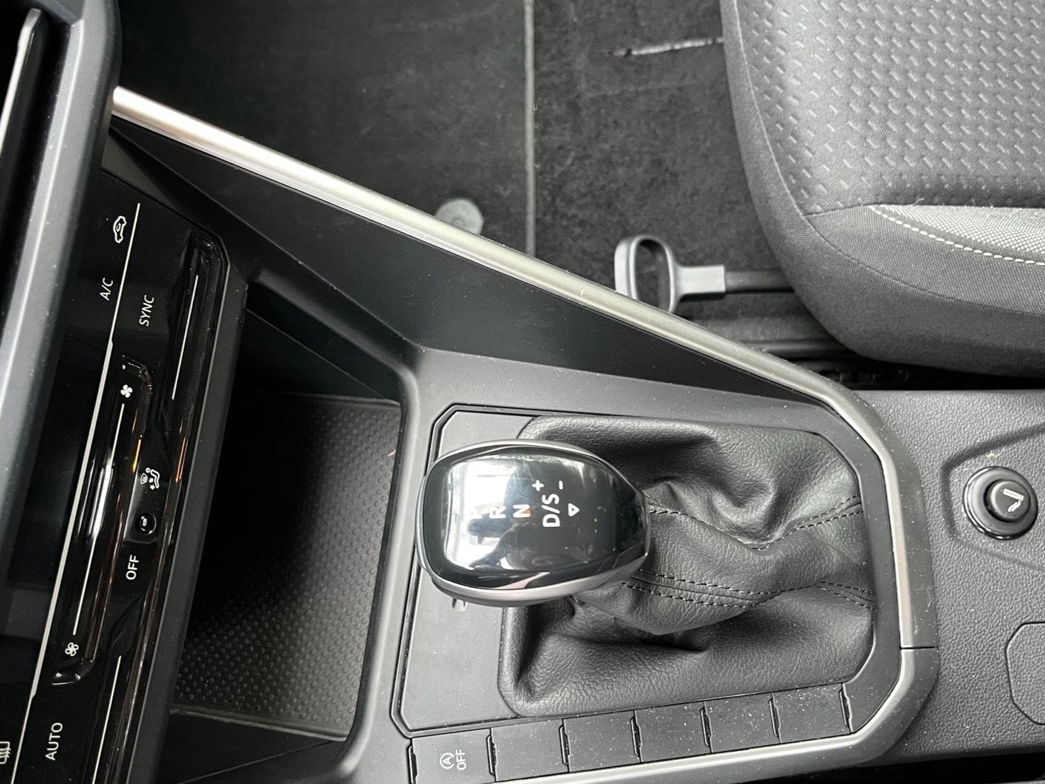 VW Polo Life (2022) - Photo 6