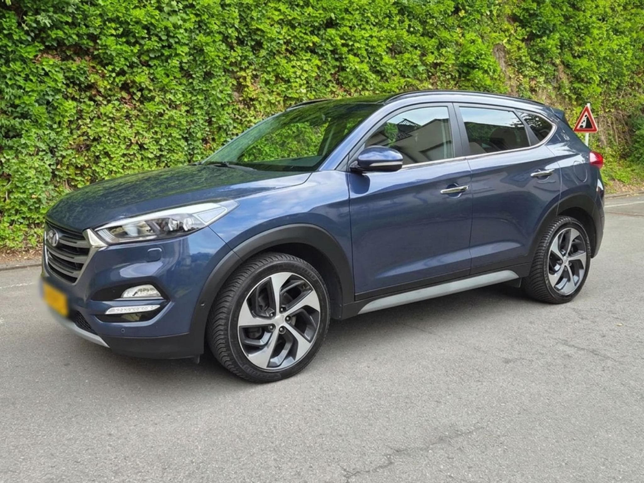 Hyundai Tucson 1.7 CRDi 141 ch DCT-7 Exécutive (2018) - Photo 2