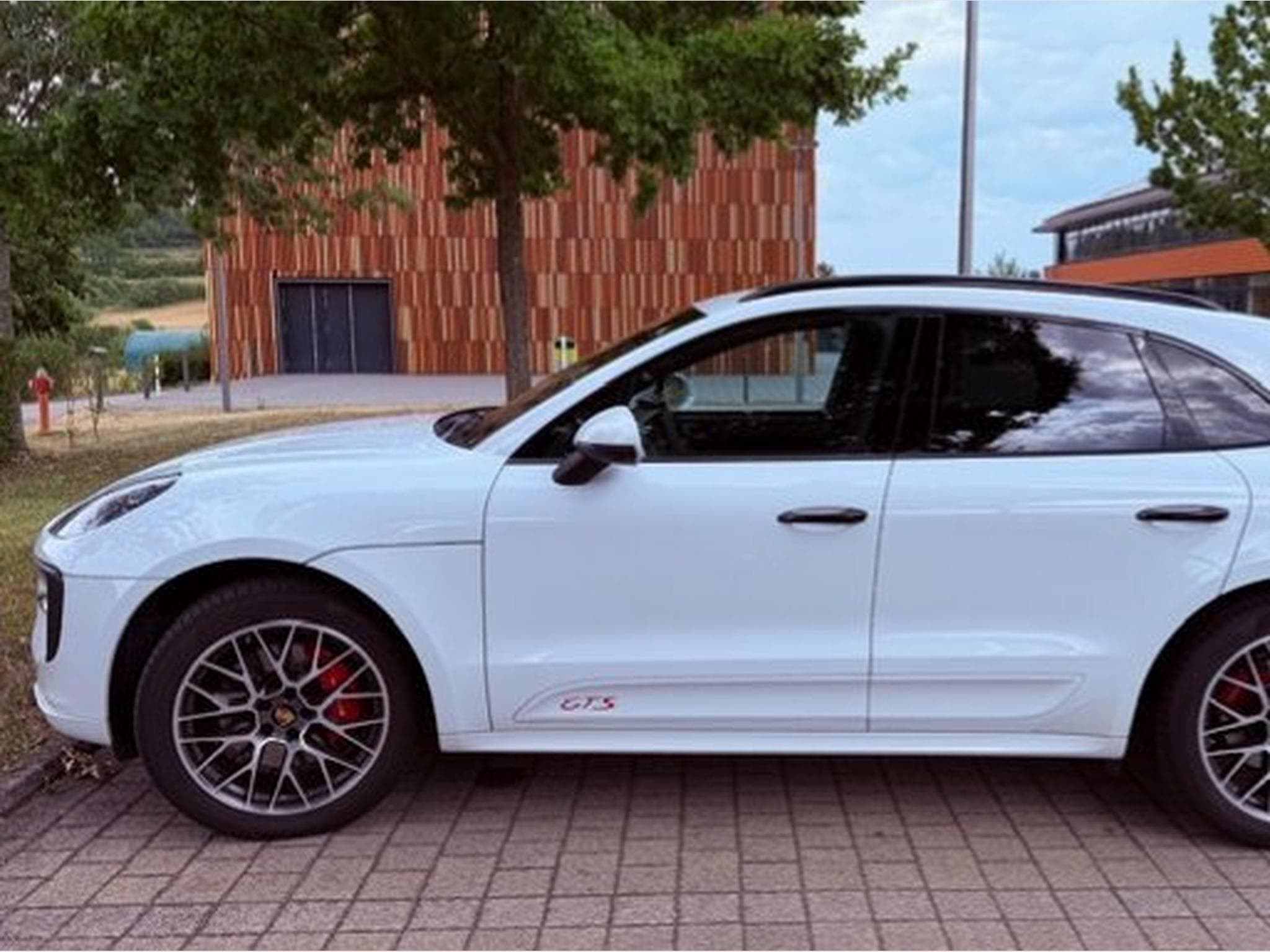 Porsche Macan GTS (2020) - Photo 2