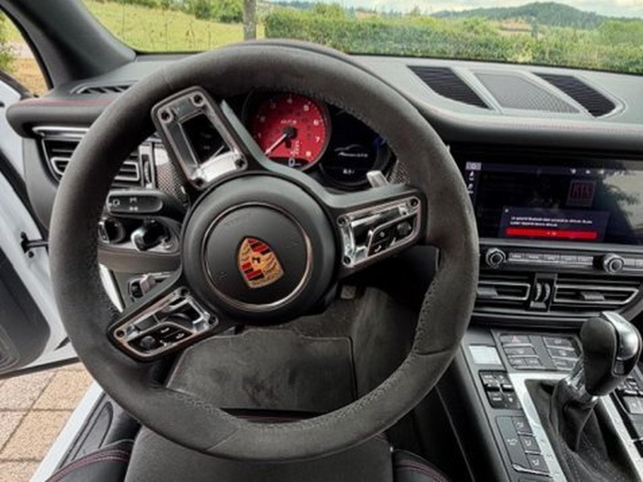 Porsche Macan GTS (2020) - Photo 10