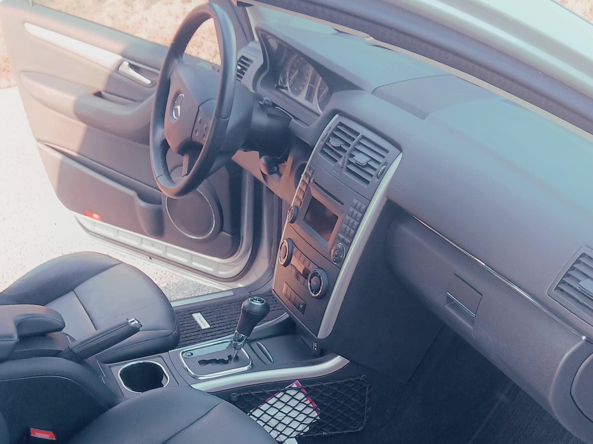 Mercedes B 180 (2011) - Photo 3