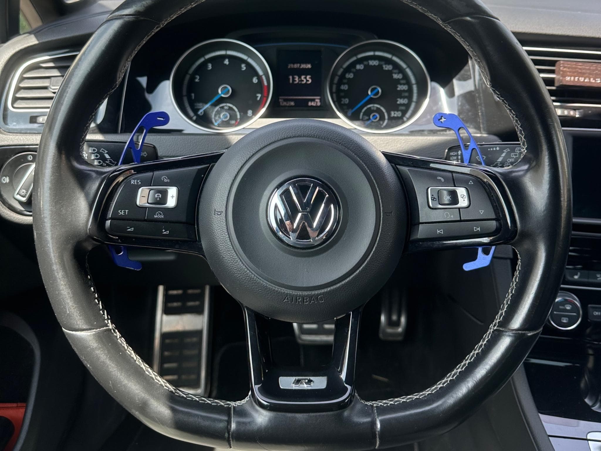 VW Golf VII R (2016) - Photo 4