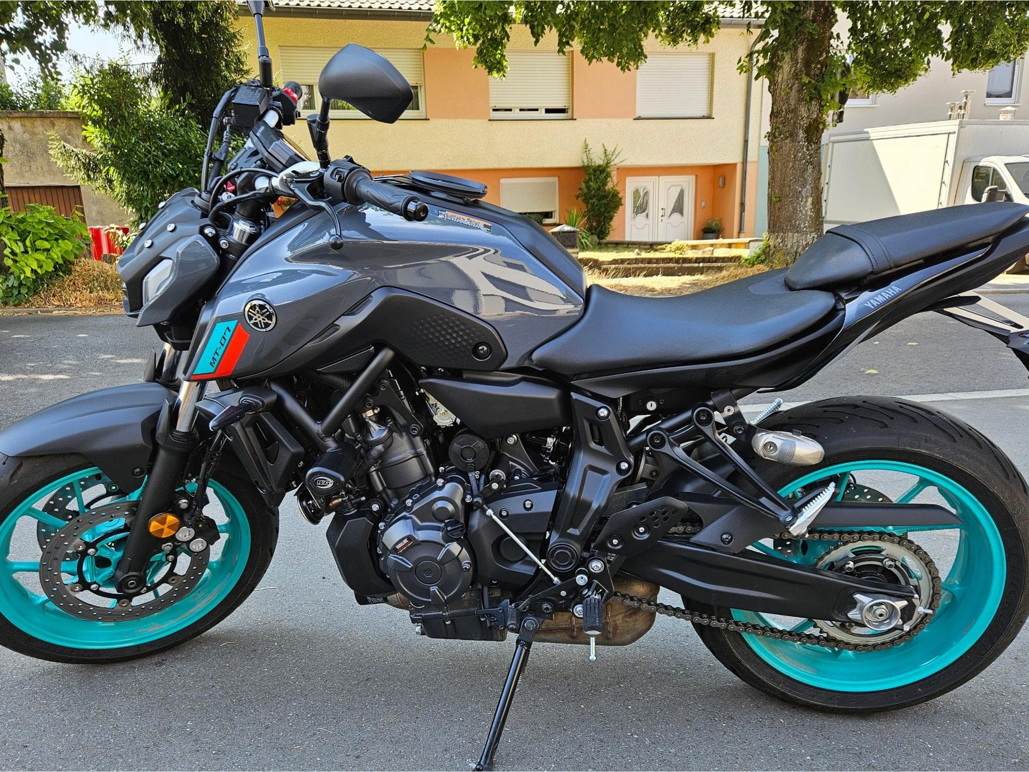 Yamaha MT07 (2022) - Photo 2