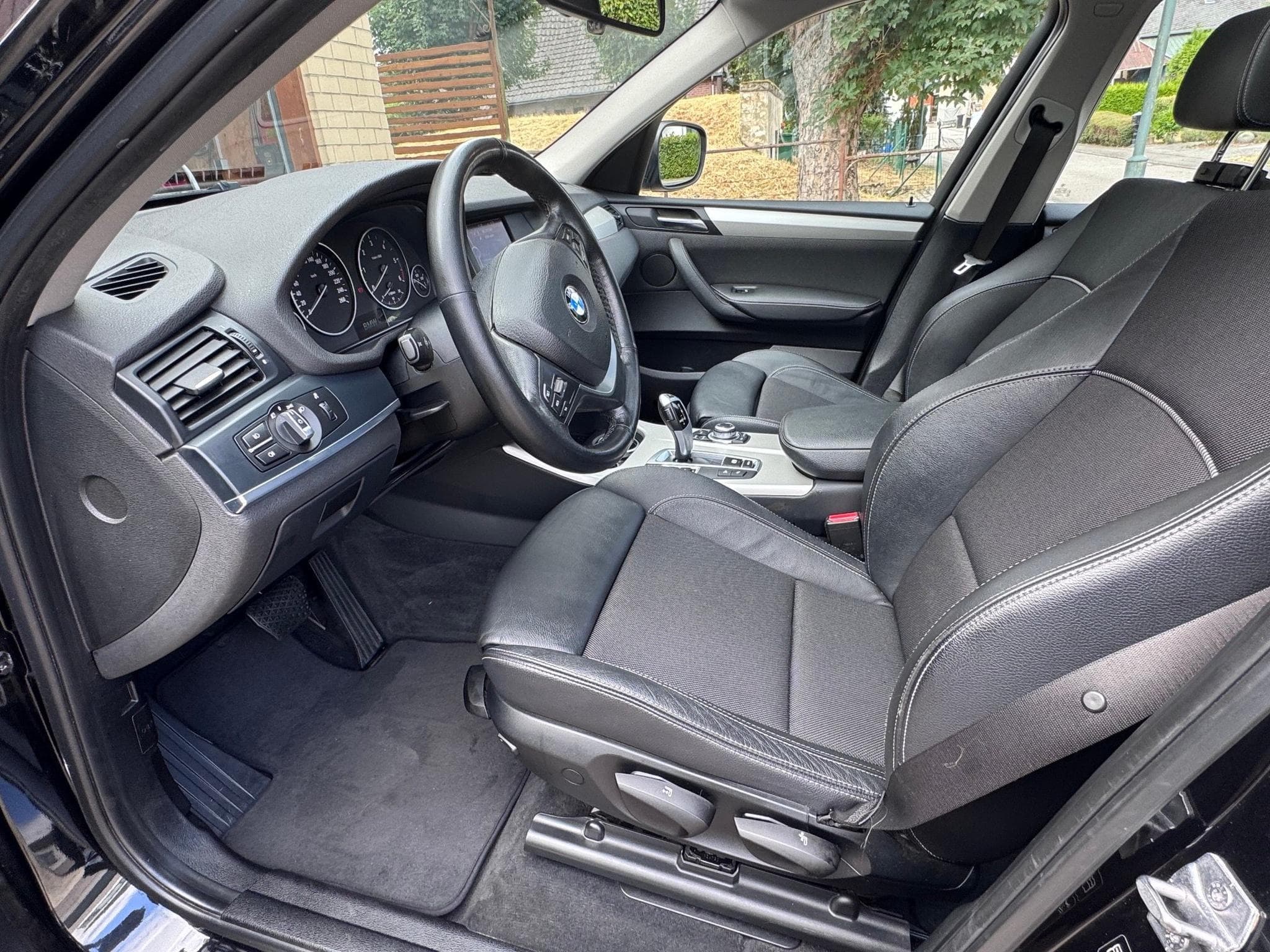 BMW X3 xDrive20d Automatik (2013) - Photo 2