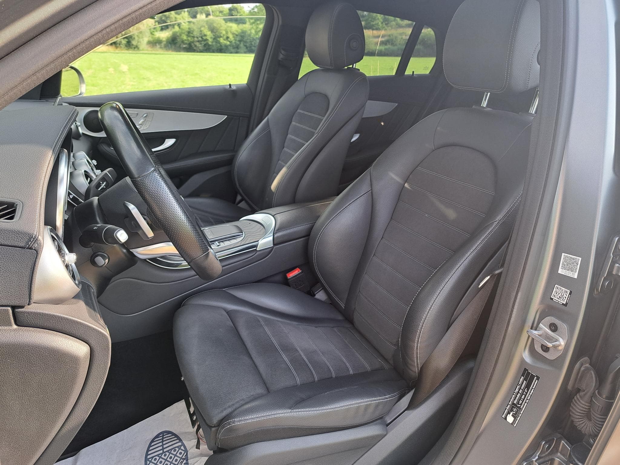 Mercedes GLC 220 D Coupé 194CV 4Matic AMG-Line Full Options (2022) - Photo 8
