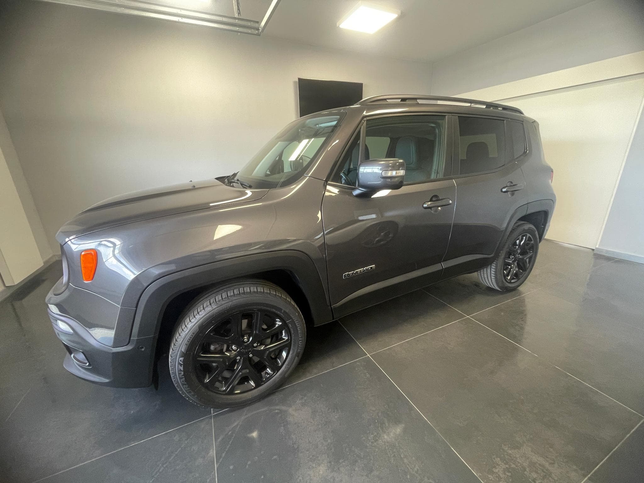 Jeep Renegade Limited (2018) - Photo 2