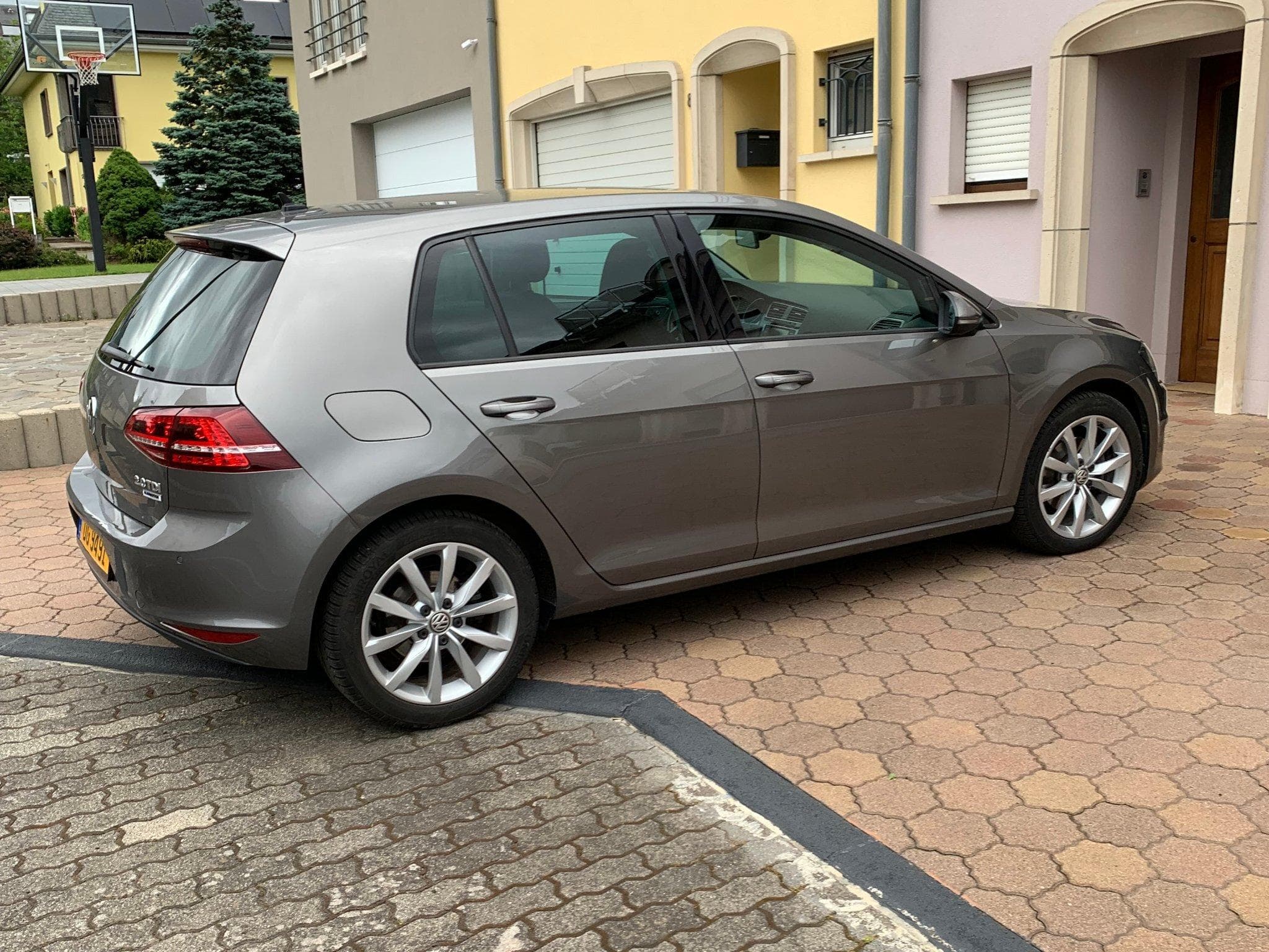 VW Golf VII VII 2.0 TDi Highline DSG (2016) - Photo 2