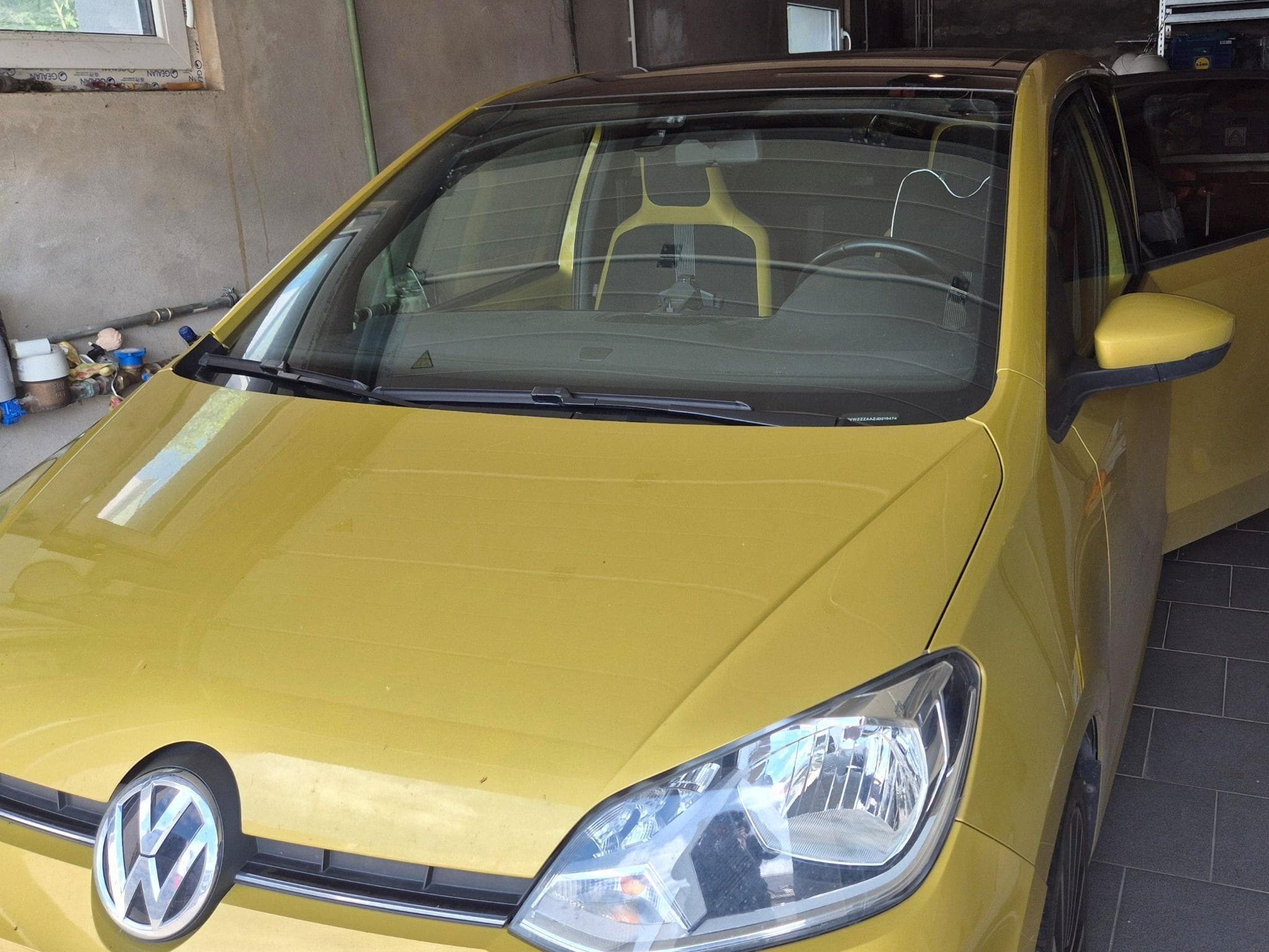 VW UP TSI BMT high 66 M5F (2018) - Photo 1