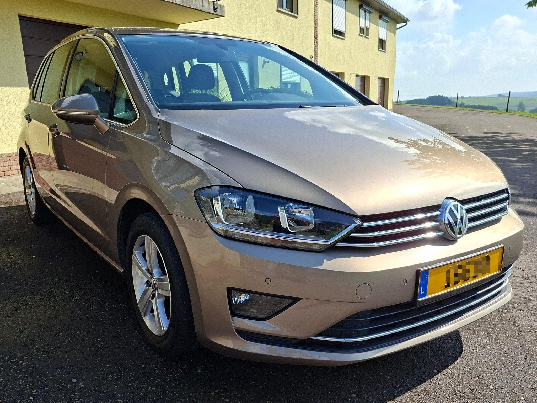 VW Golf VII Sportsvan (2014) - Photo 1
