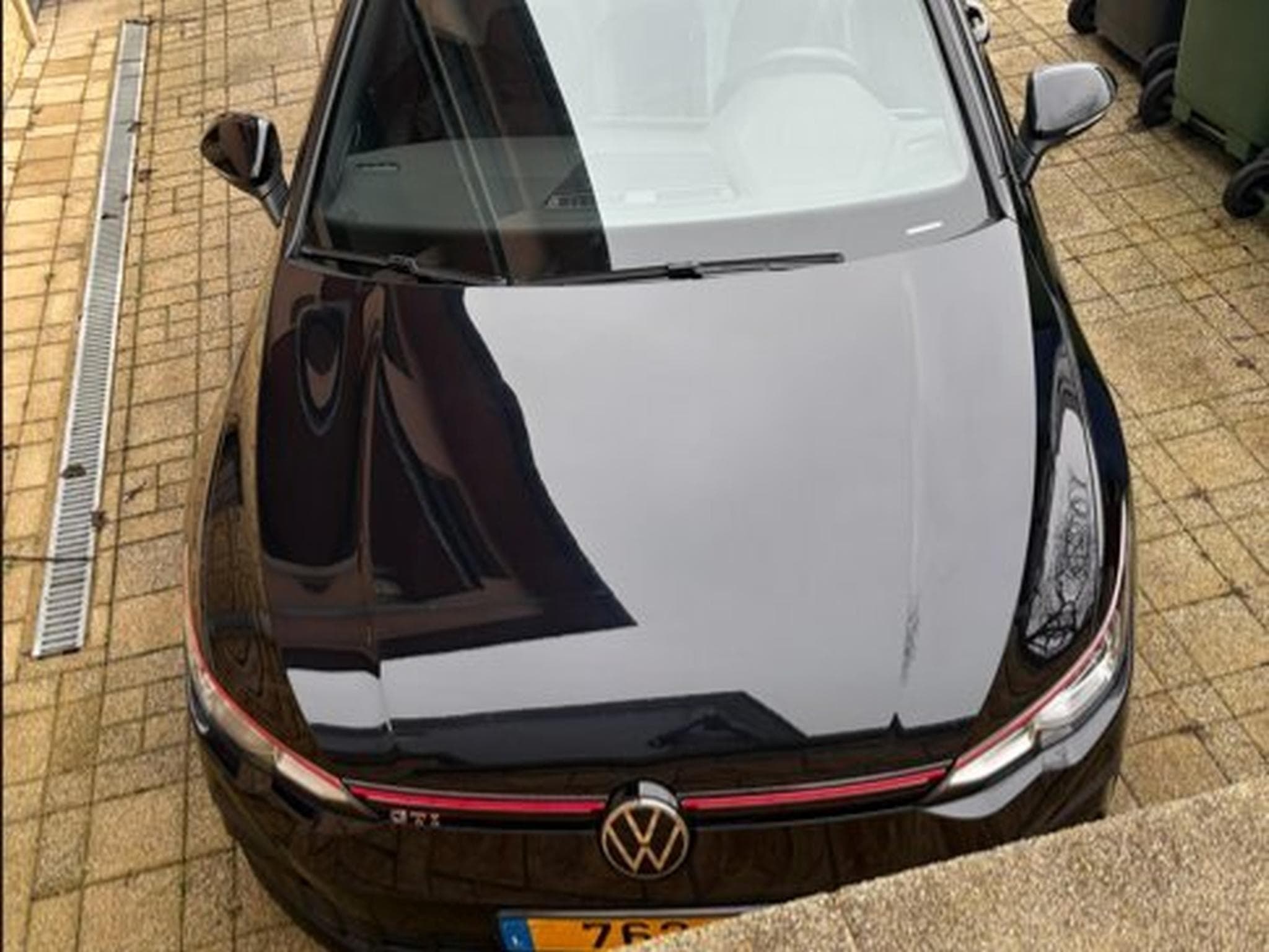 VW Golf VIII GTI (2023) - Photo 2
