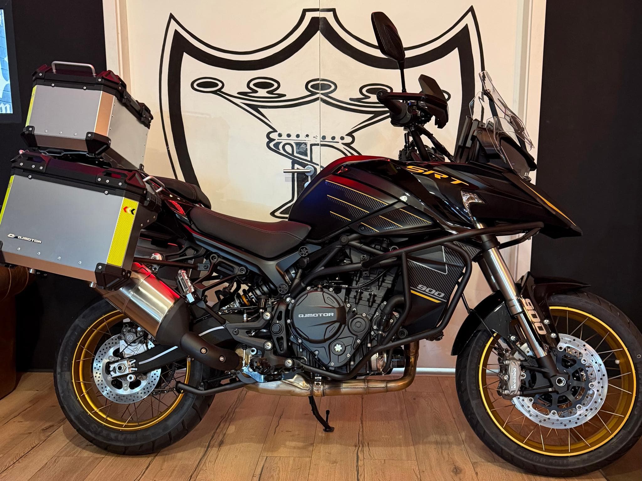 QJmotor SRT 900 SX (2026) - Photo 3
