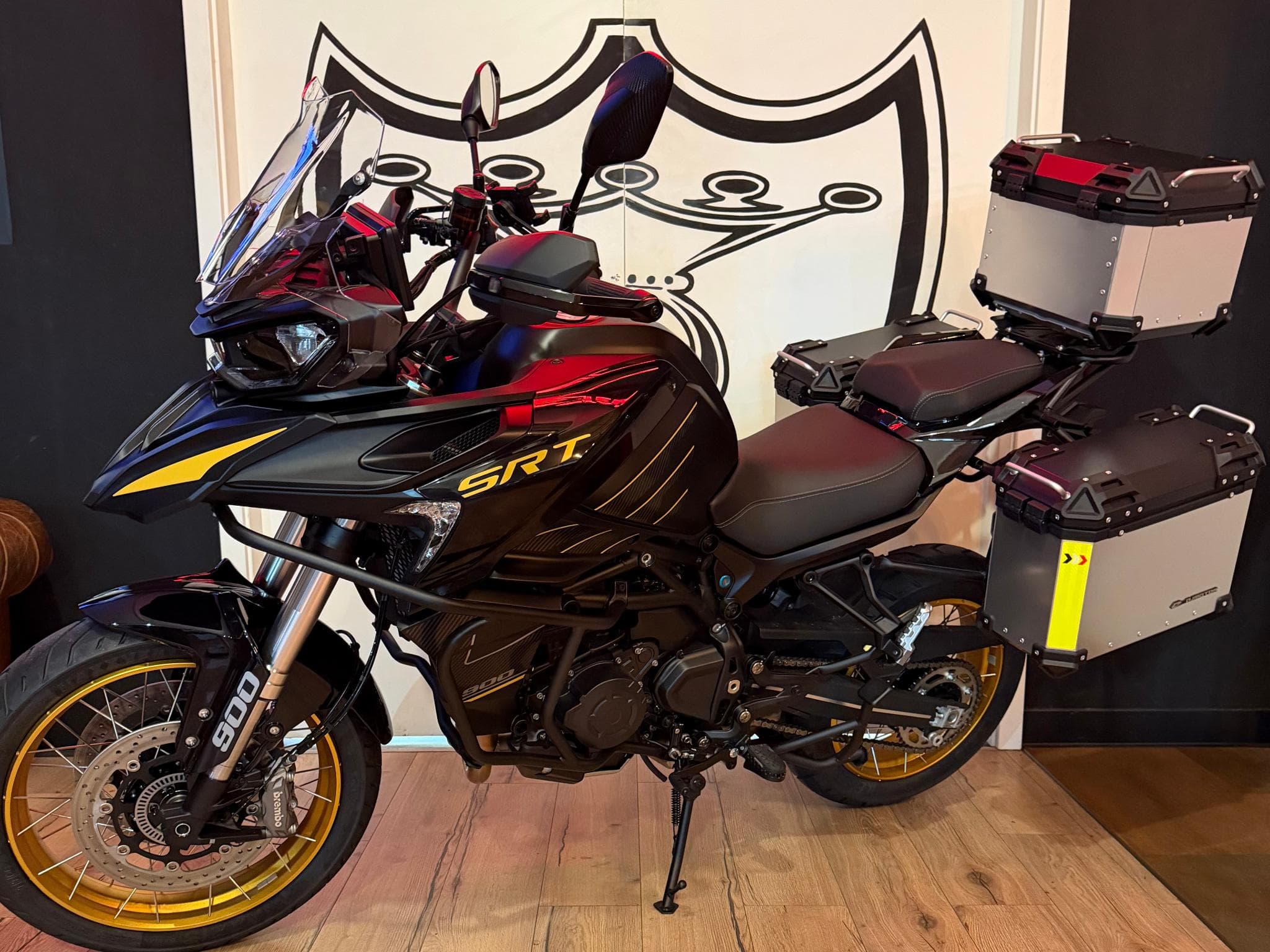 QJmotor SRT 900 SX (2026) - Photo 5