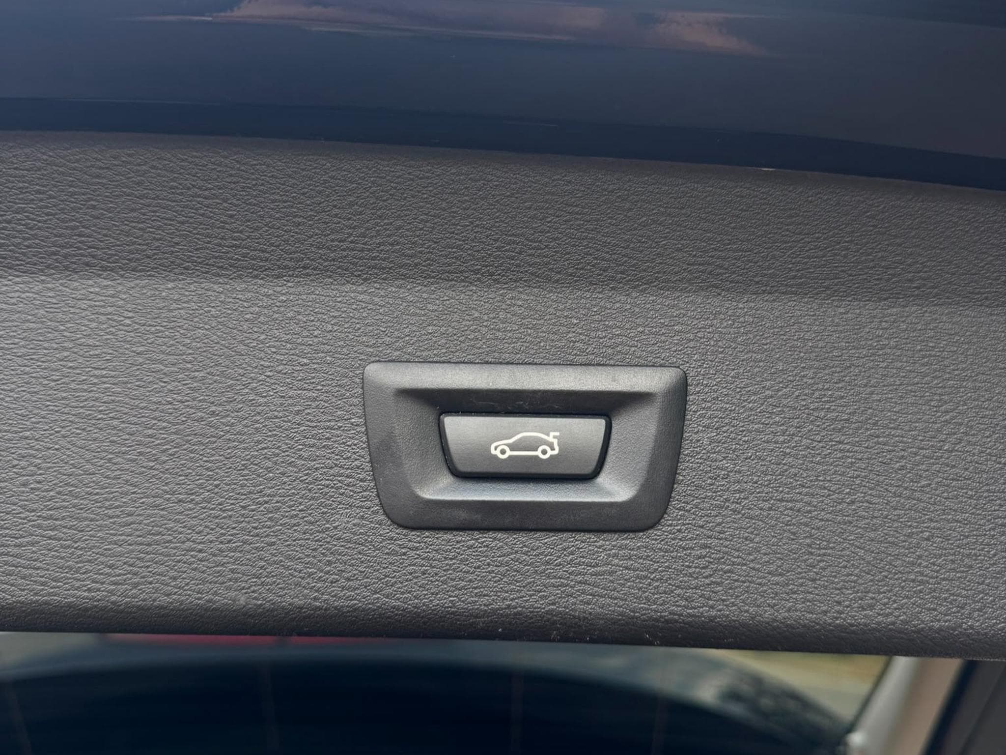 BMW X1 SDrive 18D (2019) - Photo 11