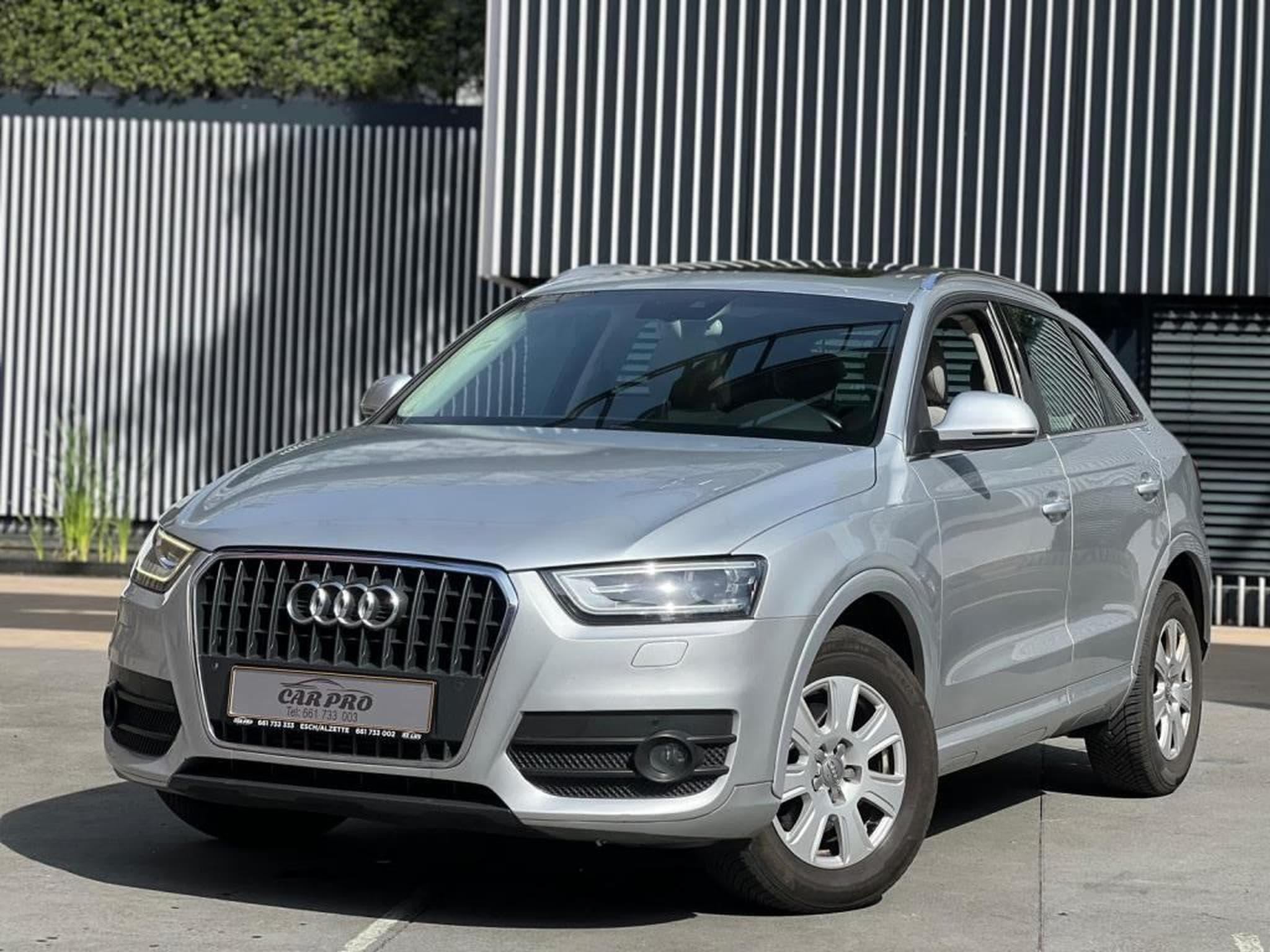 Audi Q3 AUTOMATIQUE / QUATTRO / ESSENCE / PANORAMIQUE (2012) - Photo 1