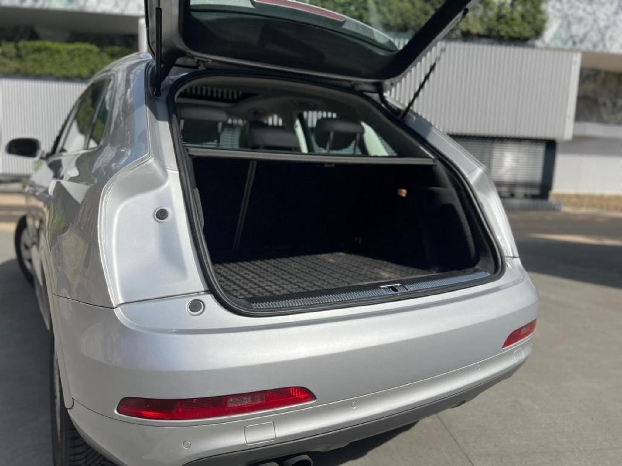 Audi Q3 AUTOMATIQUE / QUATTRO / ESSENCE / PANORAMIQUE (2012) - Photo 9