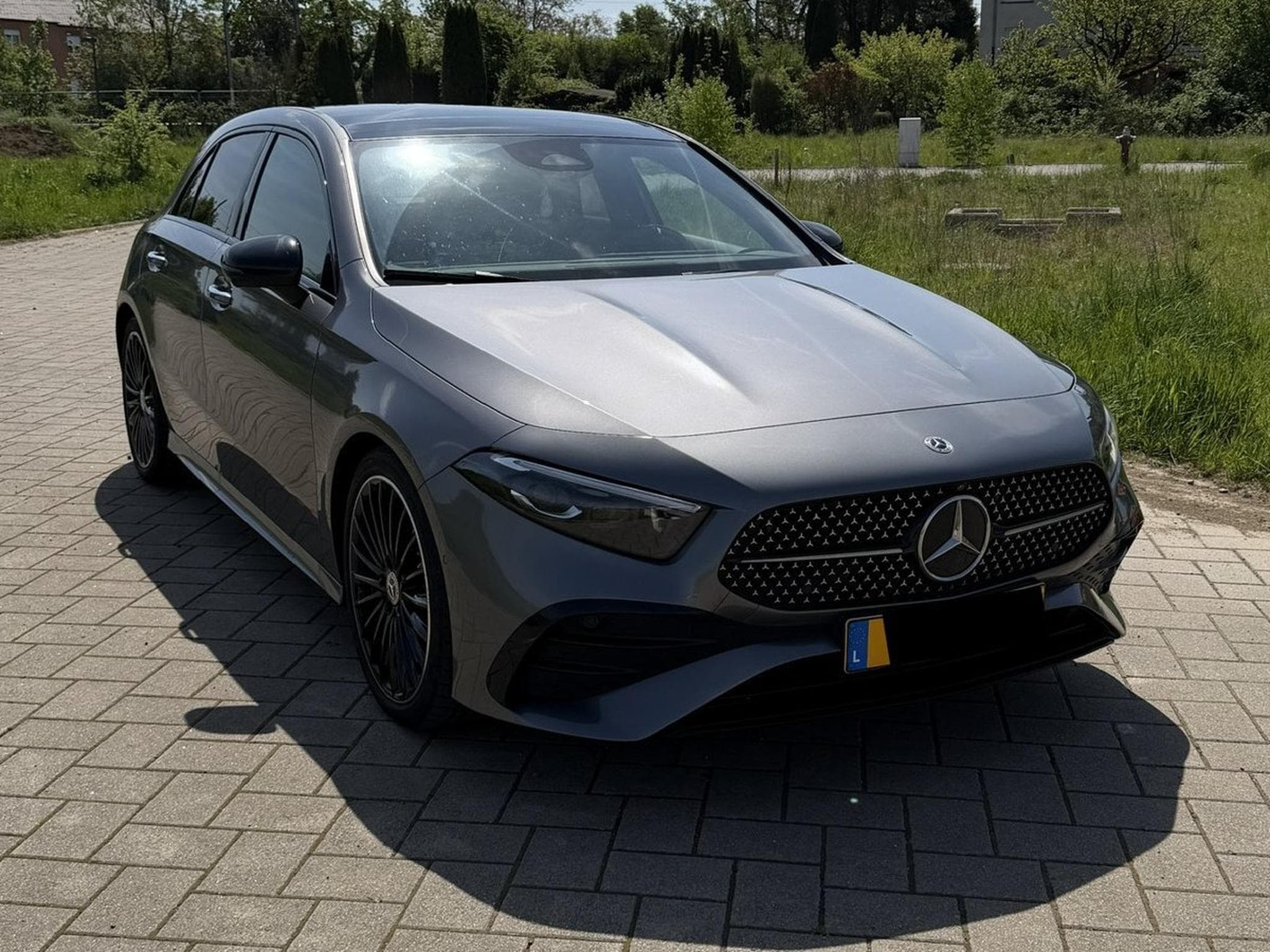 Mercedes A 200 AMG Line + Pack Premium (2023) - Photo 2