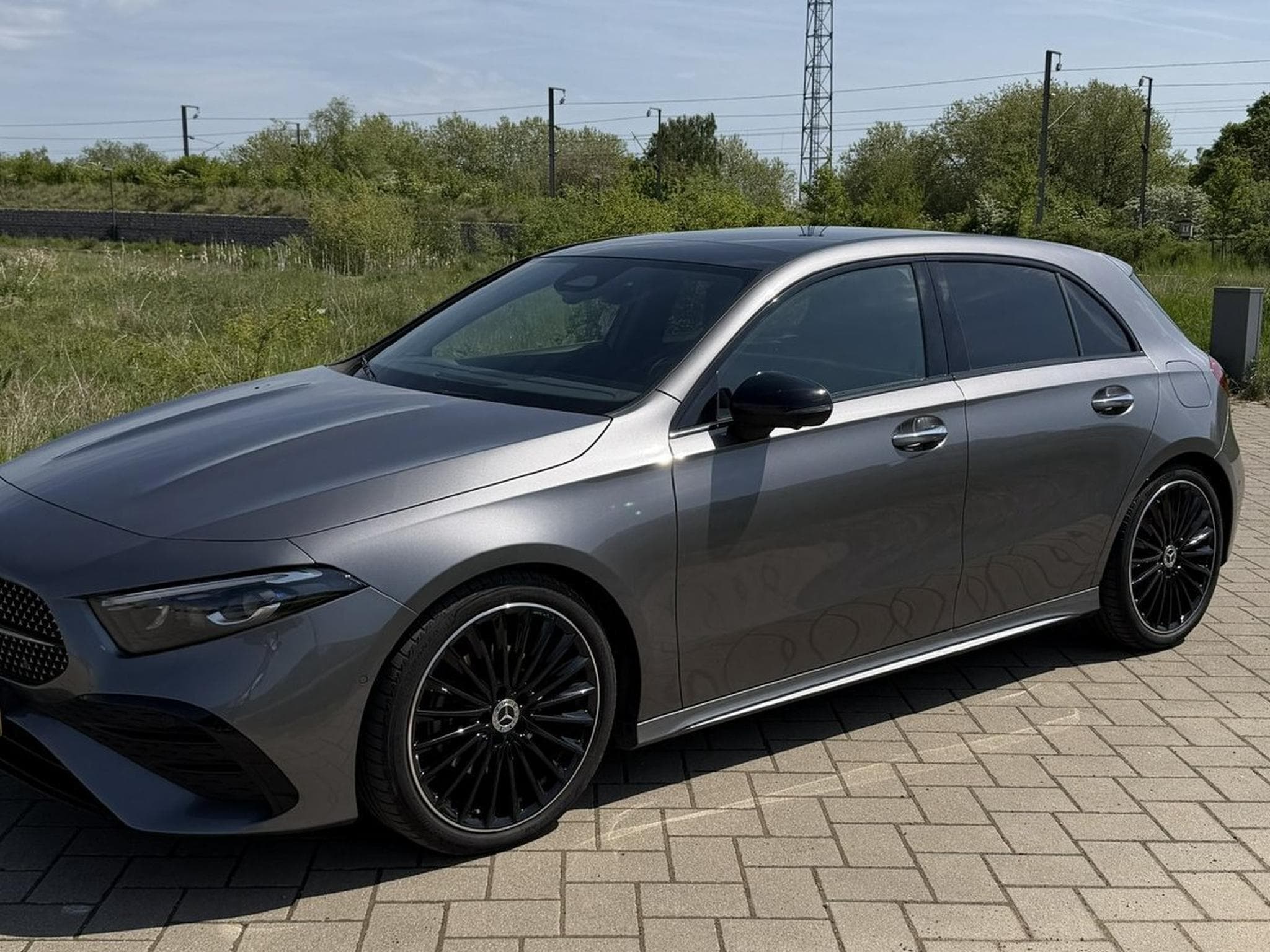 Mercedes A 200 AMG Line + Pack Premium (2023) - Photo 4