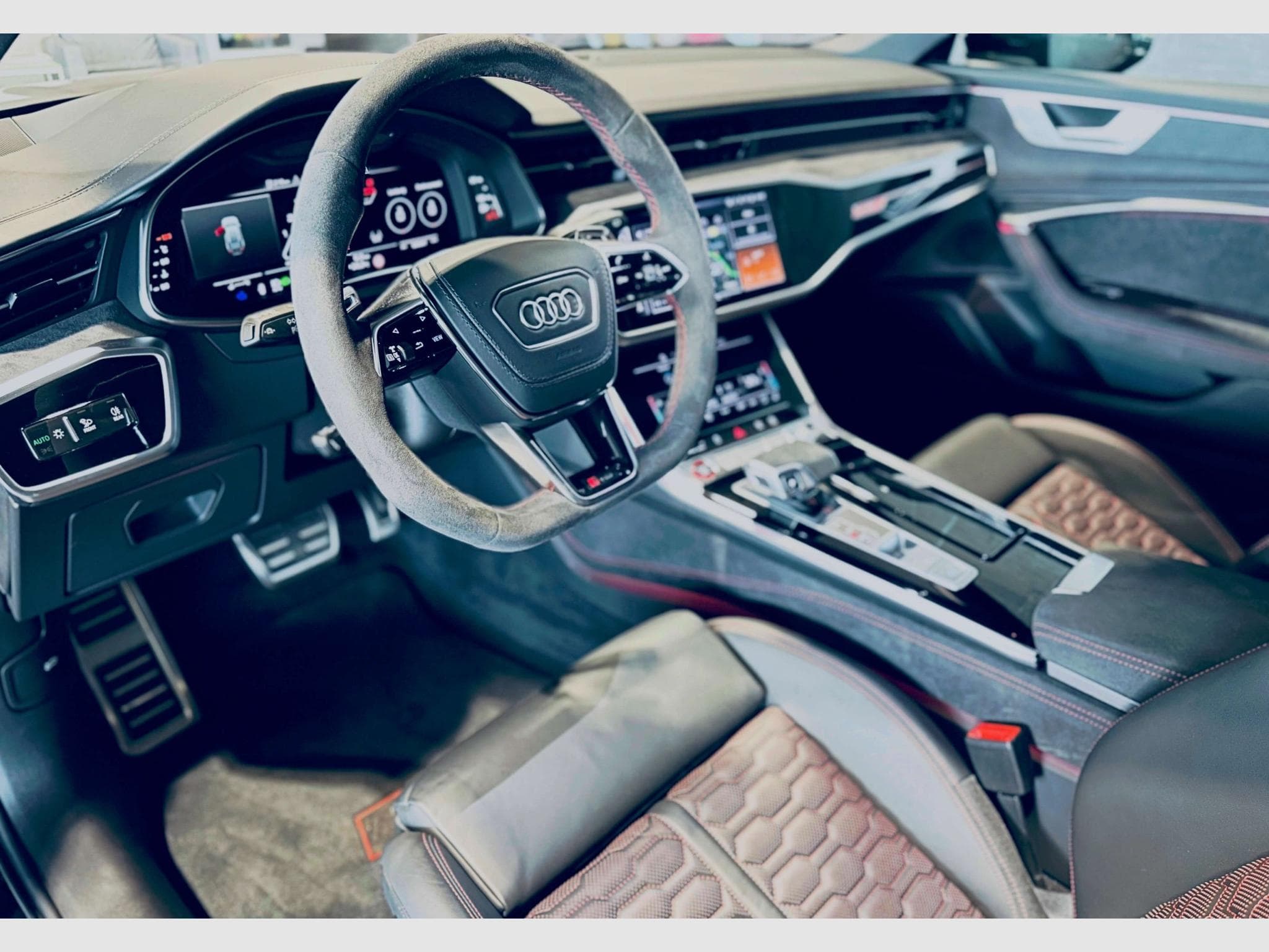 Audi RS6 RS6 AVANT PERFORMANCE QUATTRO TIPTRONIC (2025) - Photo 7