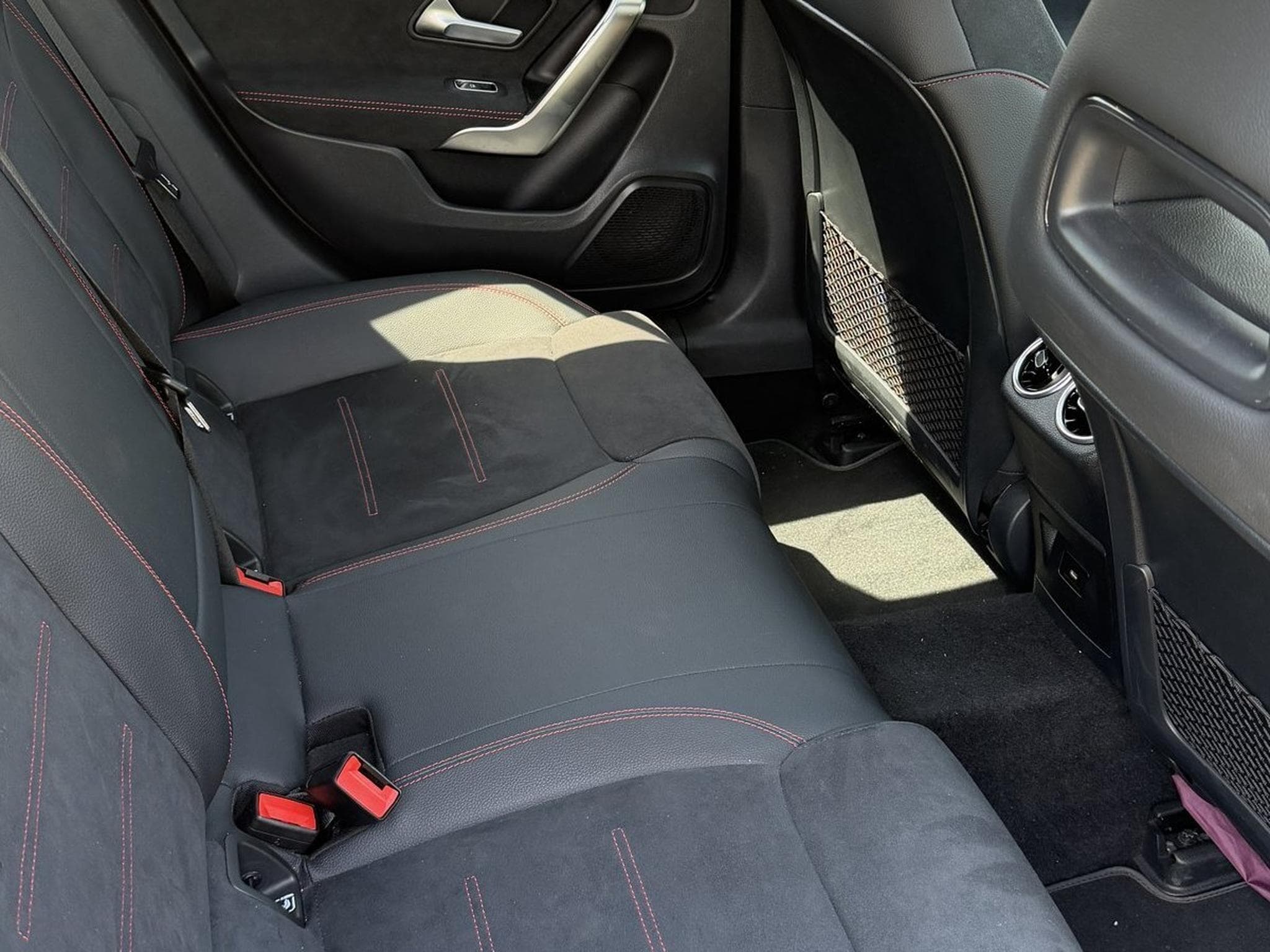 Mercedes A 200 AMG Line + Pack Premium (2023) - Photo 10