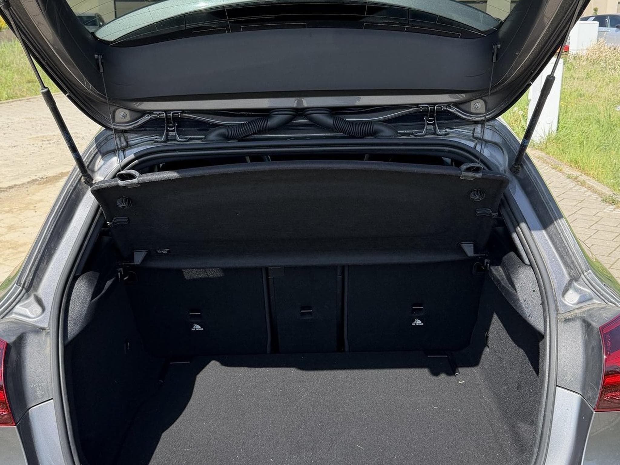 Mercedes A 200 AMG Line + Pack Premium (2023) - Photo 14