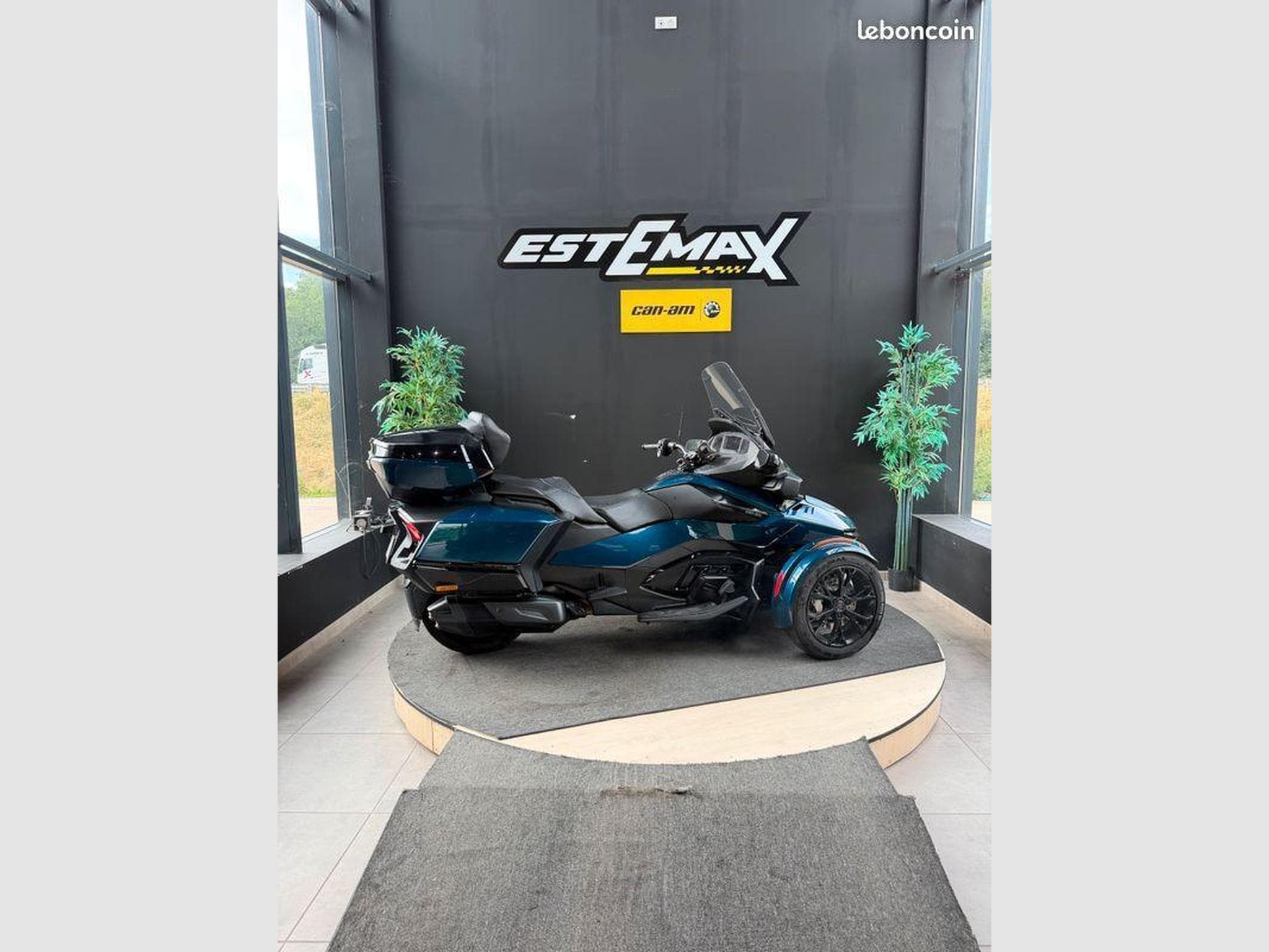 BRP Can-Am Spyder RT (2022) - Photo 5