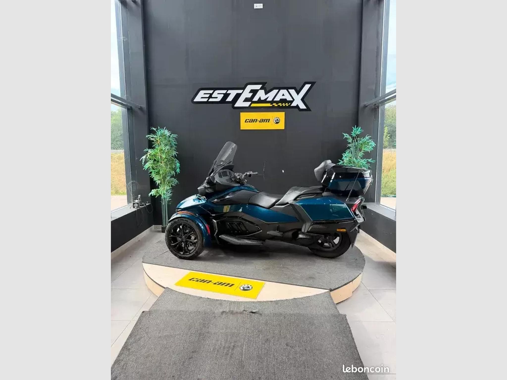 BRP Can-Am Spyder RT (2022) - Photo 2