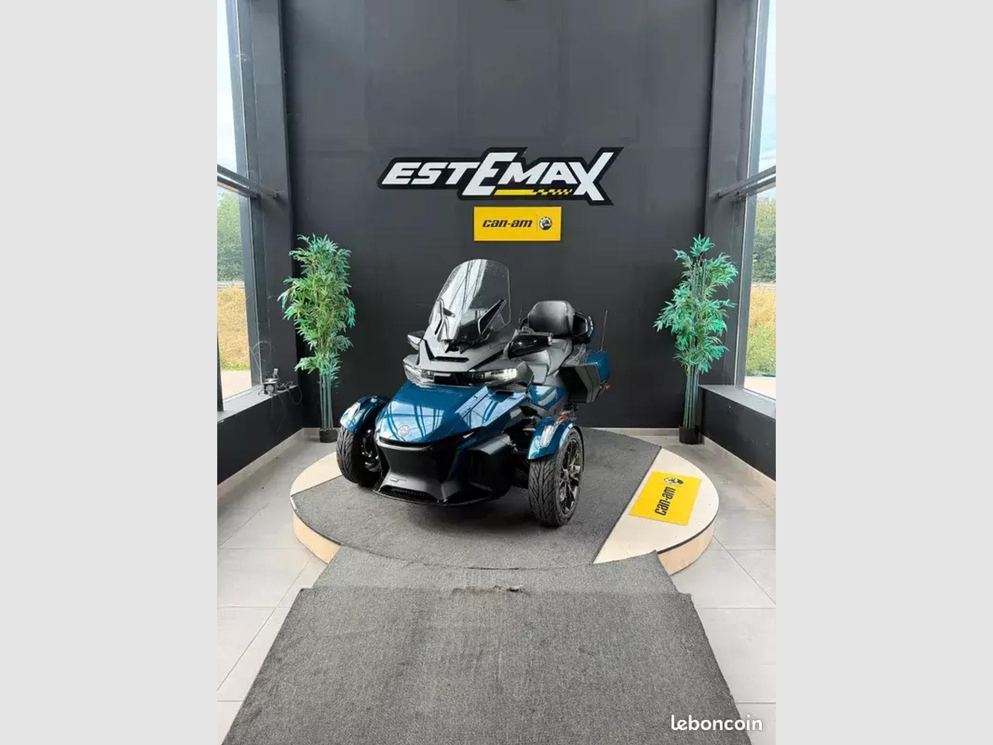BRP Can-Am Spyder RT (2022) - Photo 3
