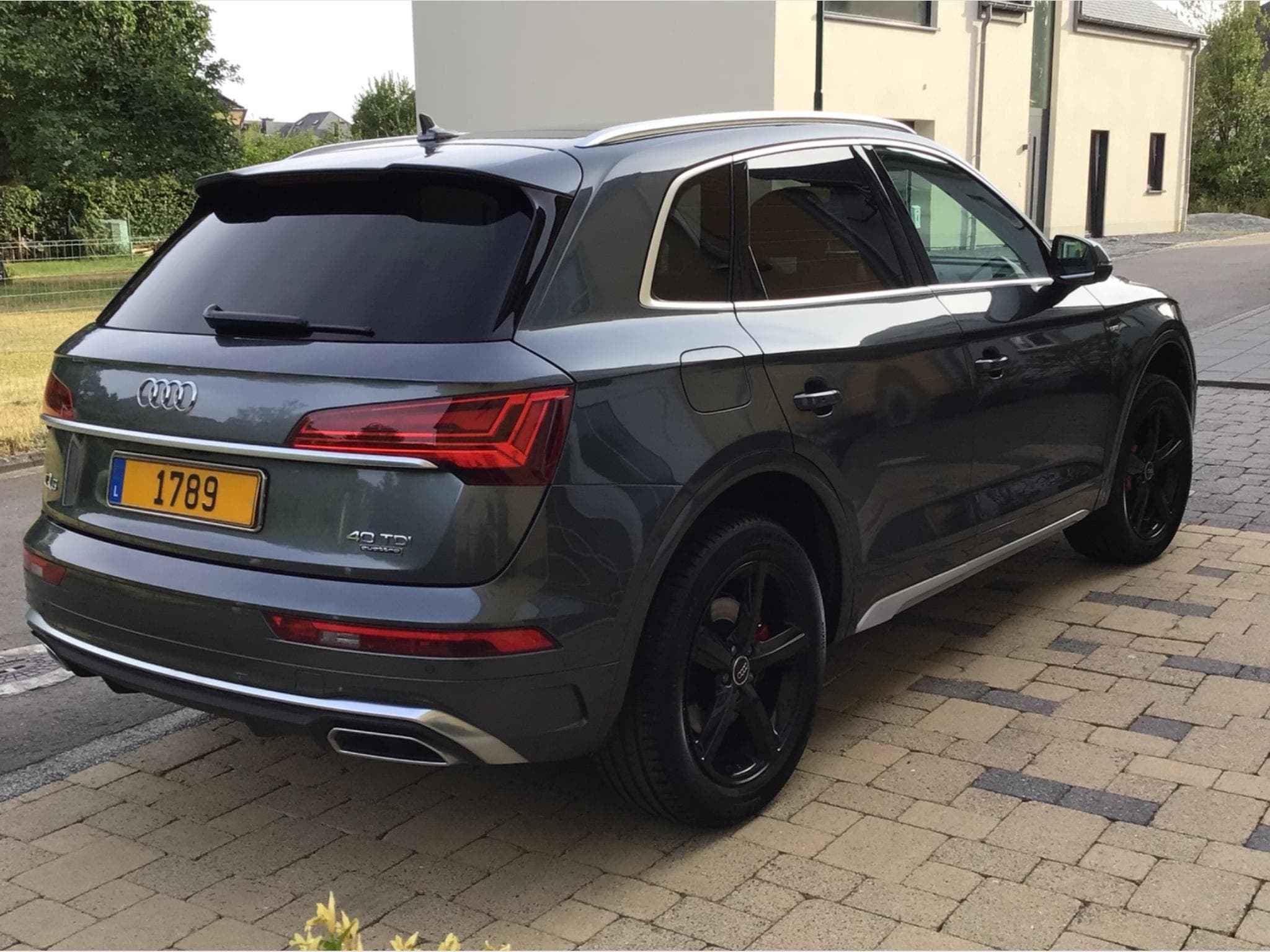 Audi Q5 S-Line Quattro Hybrid-Diesel (2021) - Photo 2