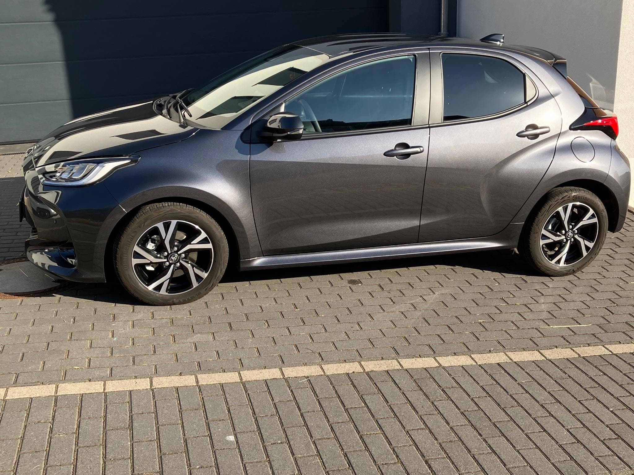 Toyota Yaris Iconic (2026) - Photo 1