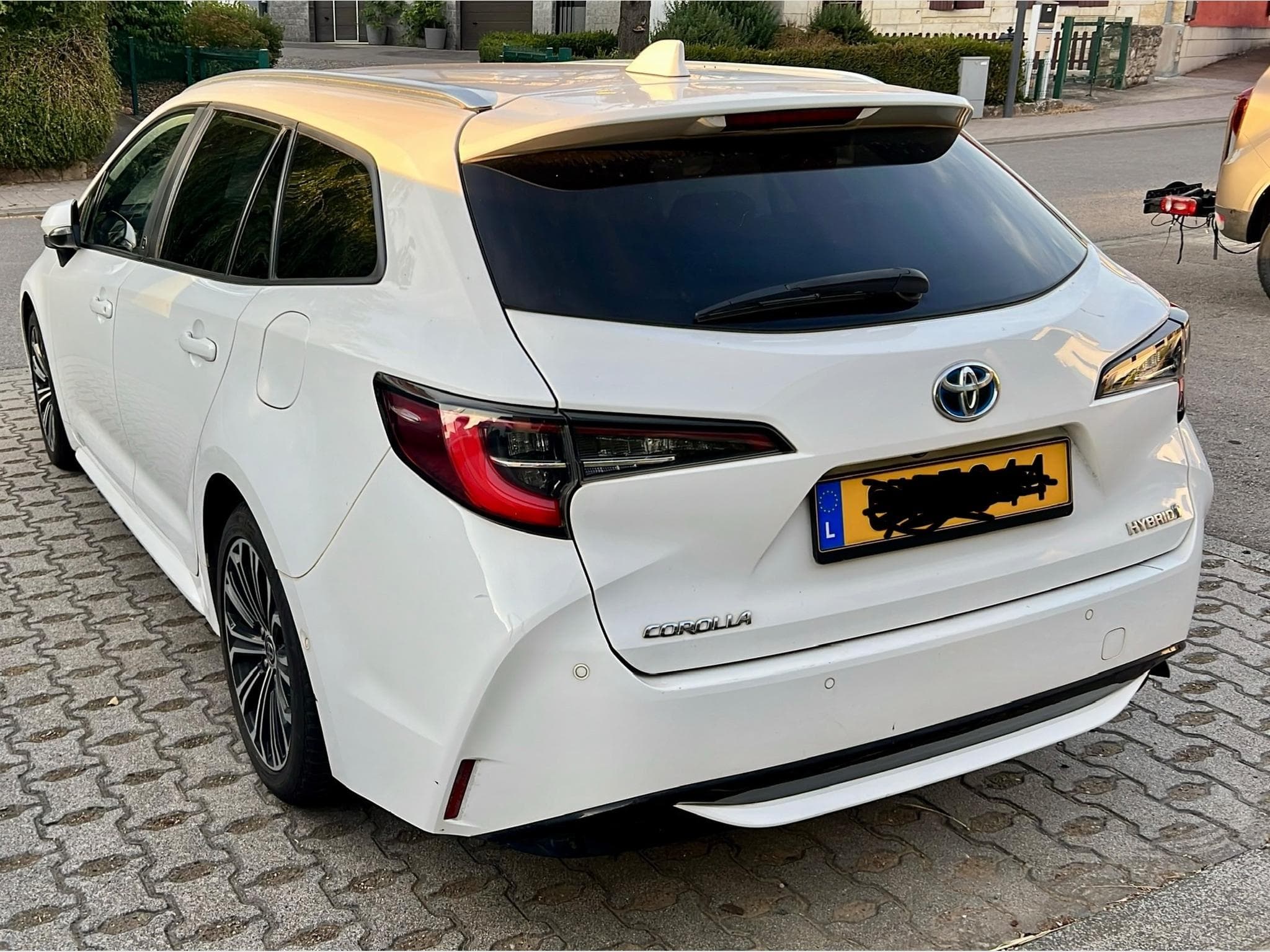 Toyota Corolla Touring Hybrid (2022) - Photo 3