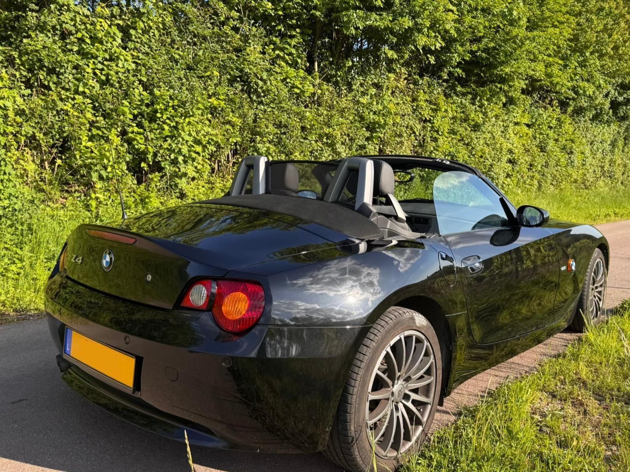 BMW Z4 Z4 2.2i 6-Zylinder 170 PS (2003) - Photo 2