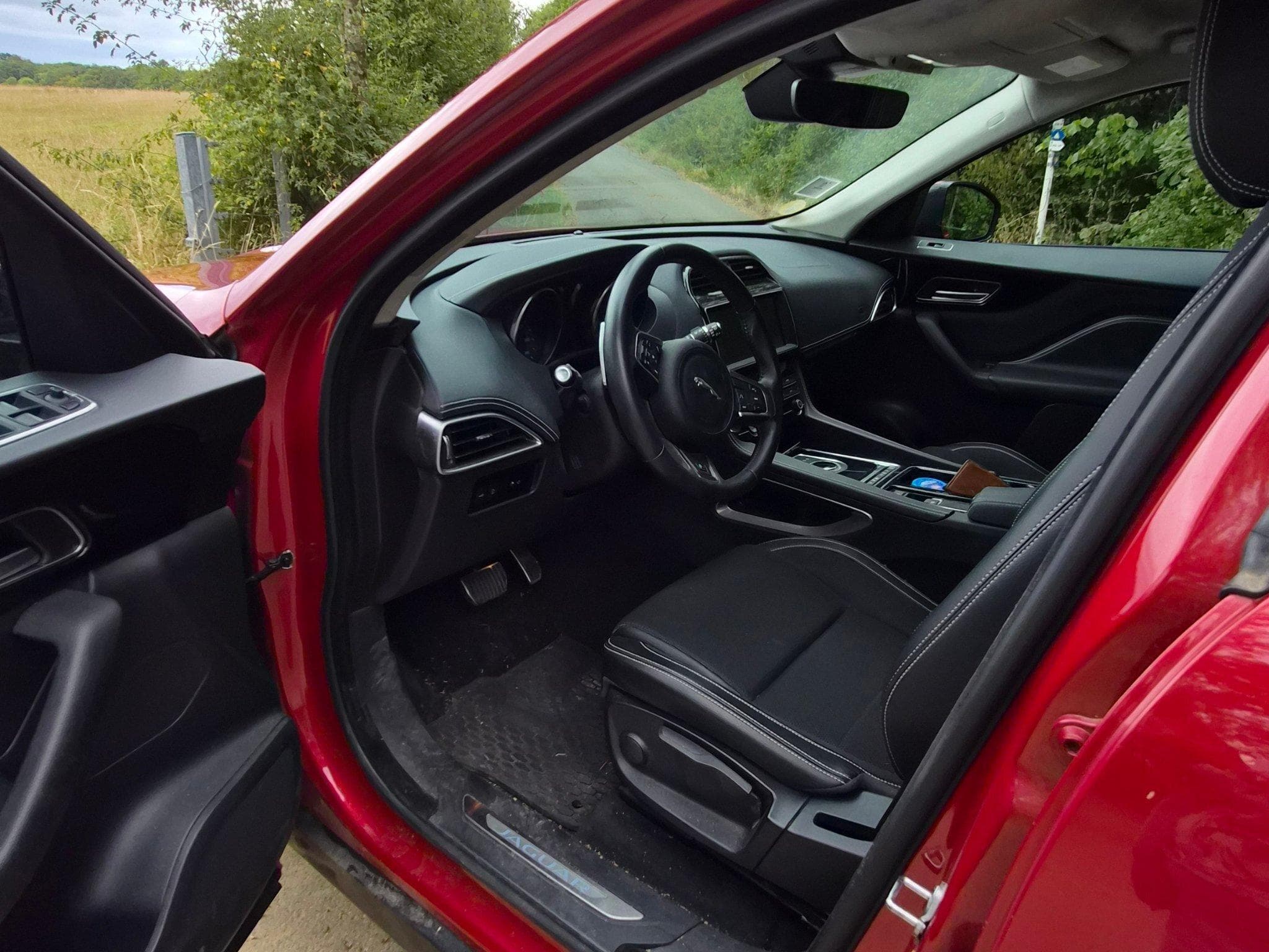 Jaguar F-Pace R Sport (2019) - Photo 9