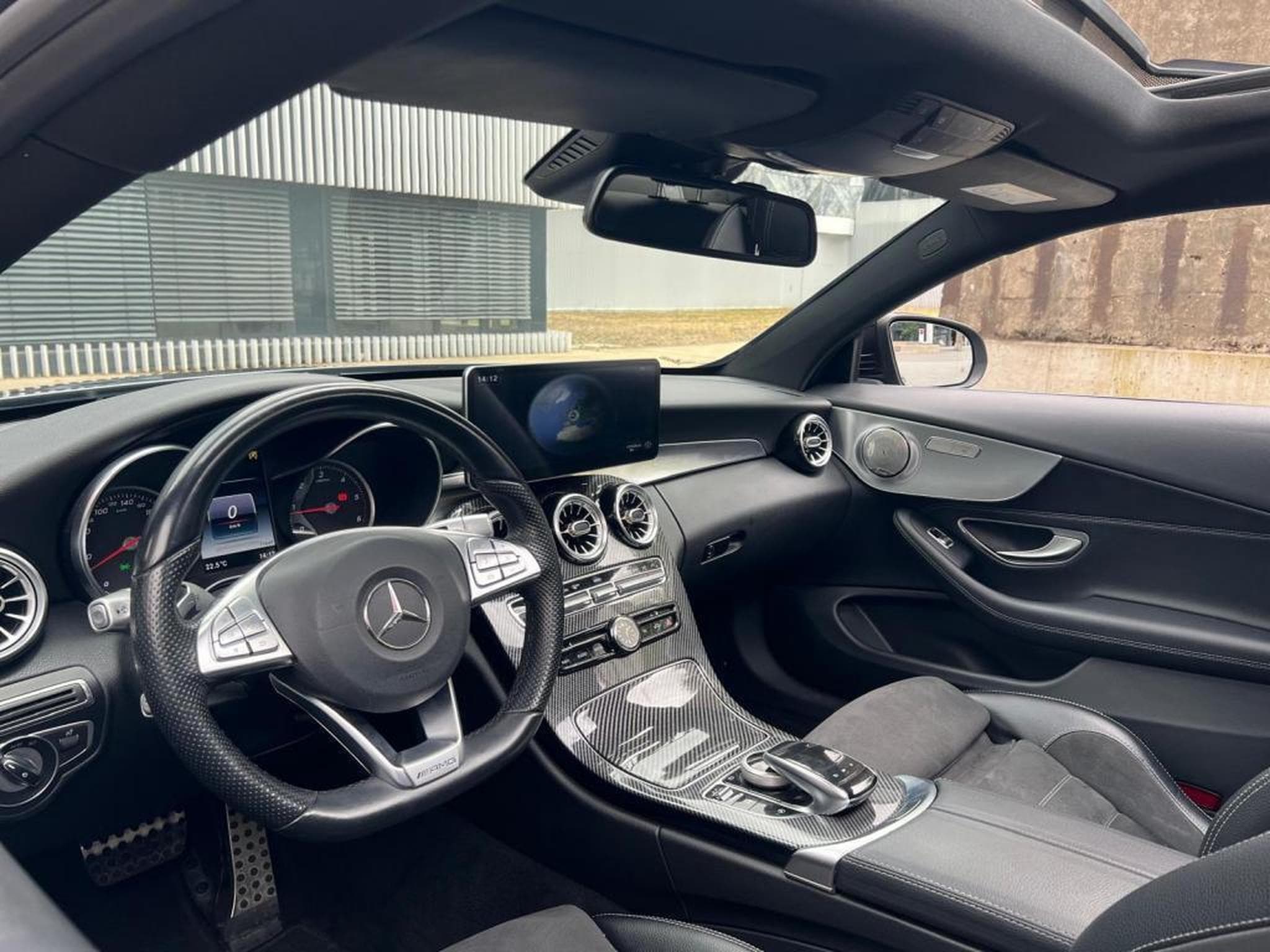 Mercedes C 220 4 MATIC / AUTOMATIQUE / TOIT OUVRANT / BOURMESTER / (2018) - Photo 11