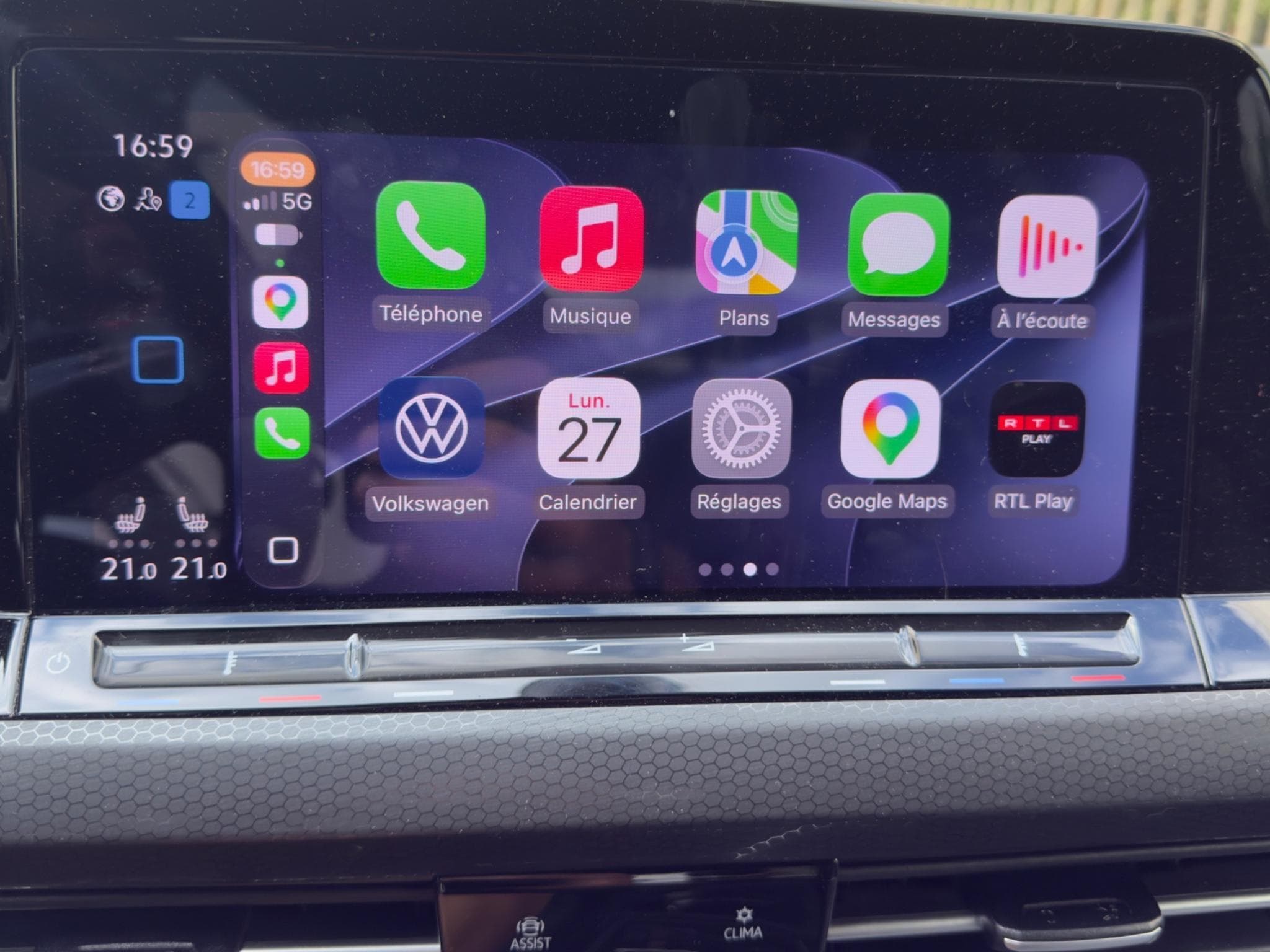 VW Golf GTI 2.0 TSI DSG (2022) - Photo 8