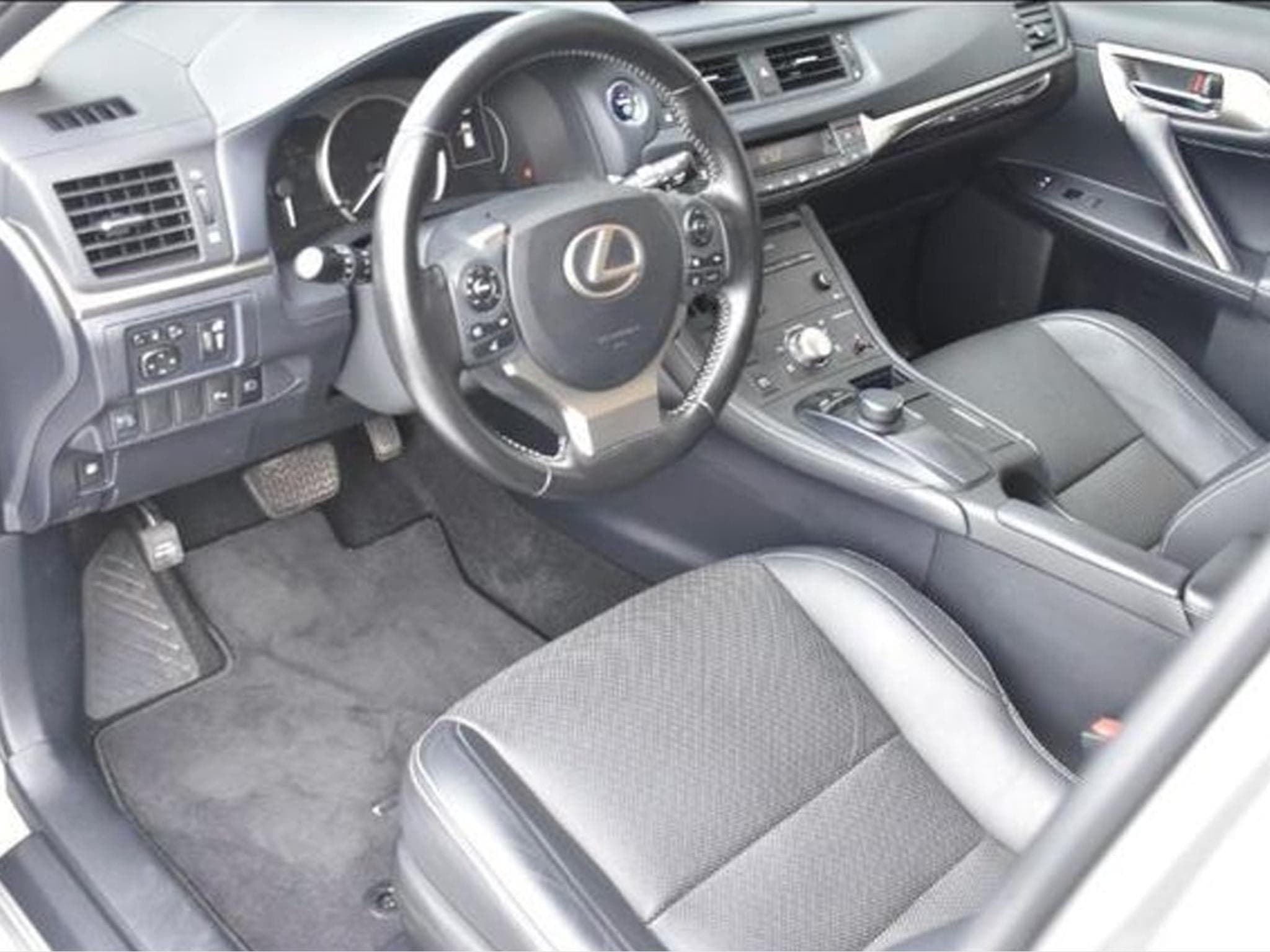 Lexus CT 200H 99 cv Business Model (2018) - Photo 7