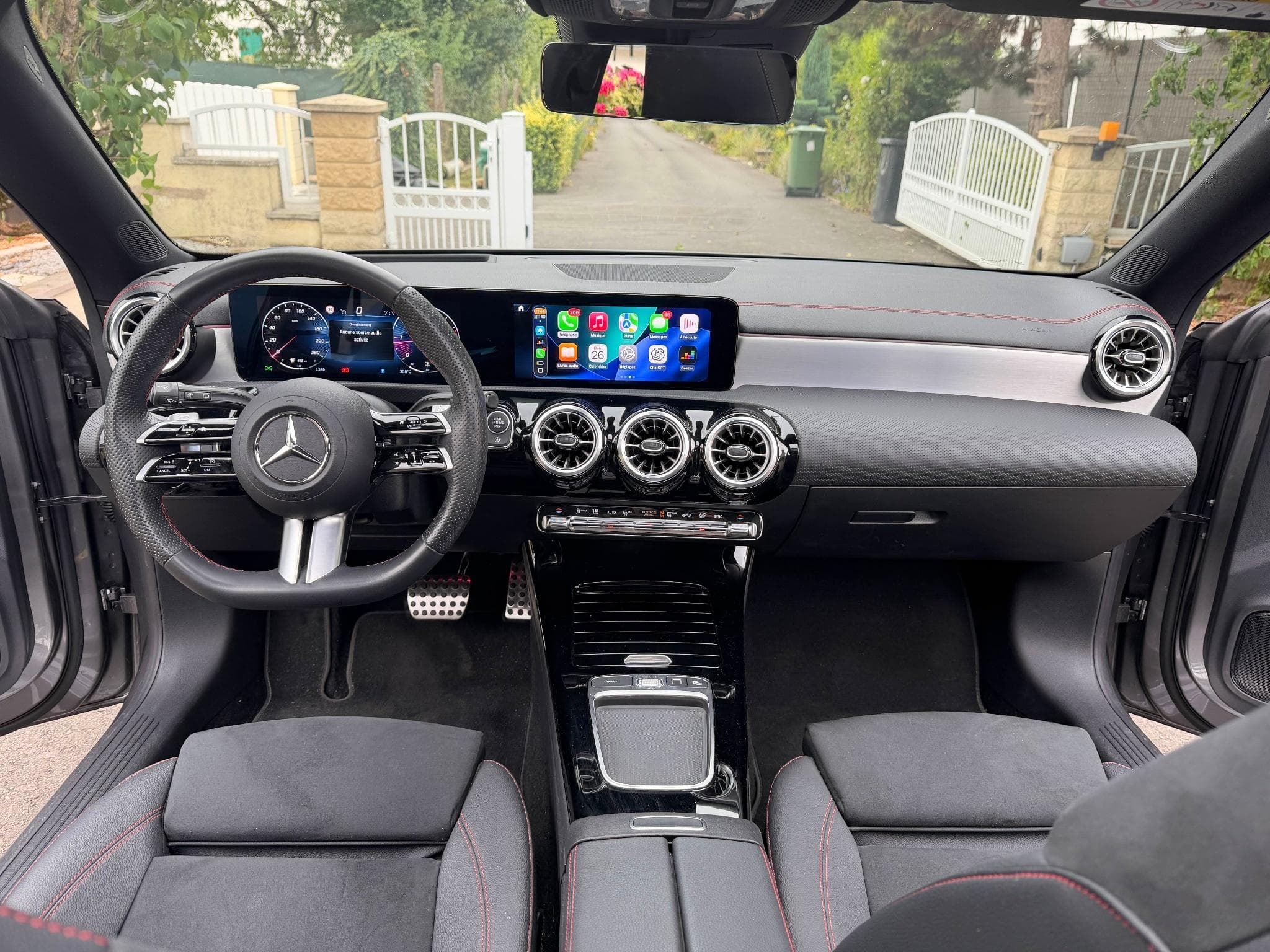 Mercedes CLA 200 Shooting Brake AMG - Camera 360 - Pano (2025) - Photo 13