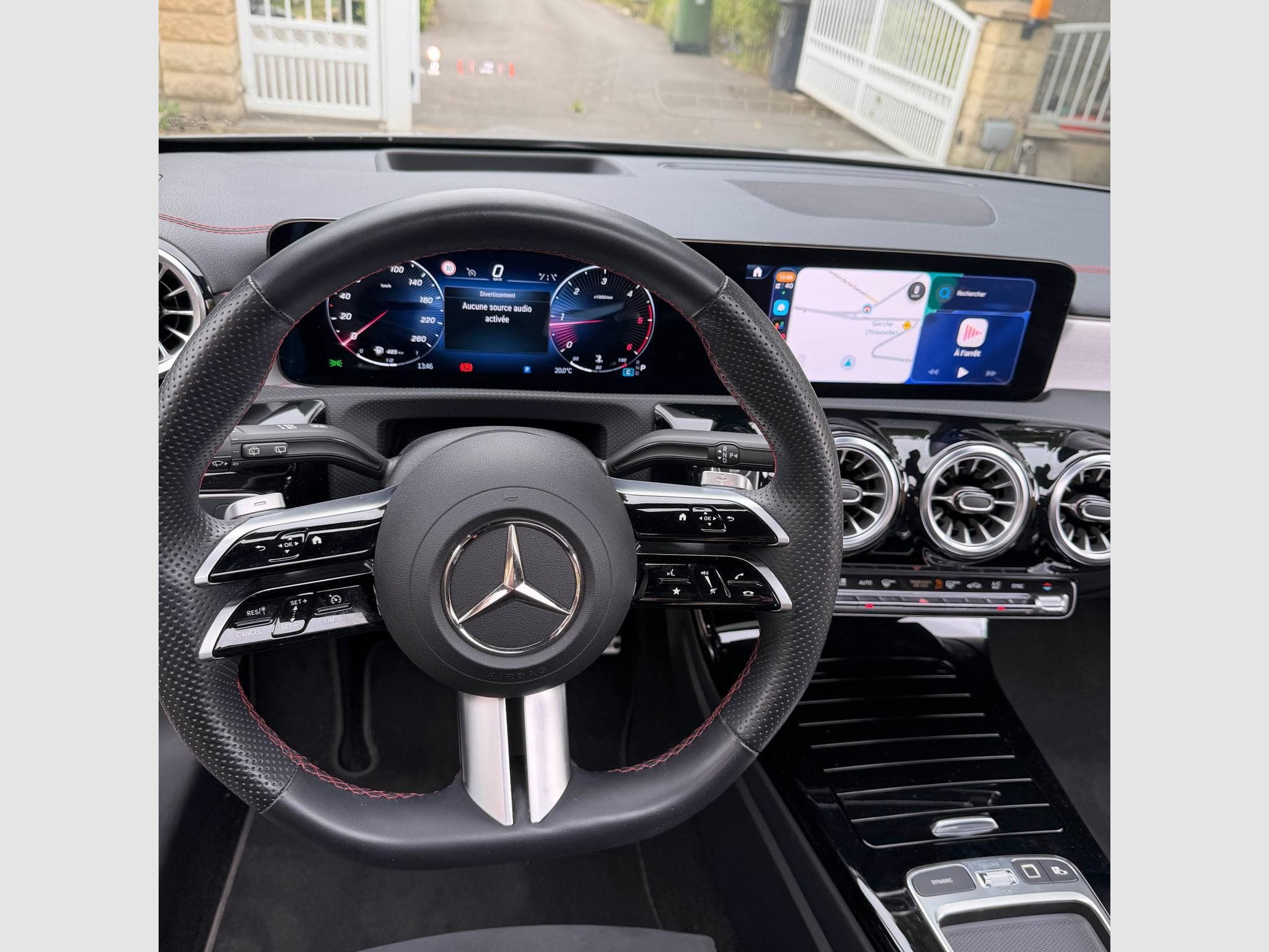 Mercedes CLA 200 Shooting Brake AMG - Camera 360 - Pano (2025) - Photo 14