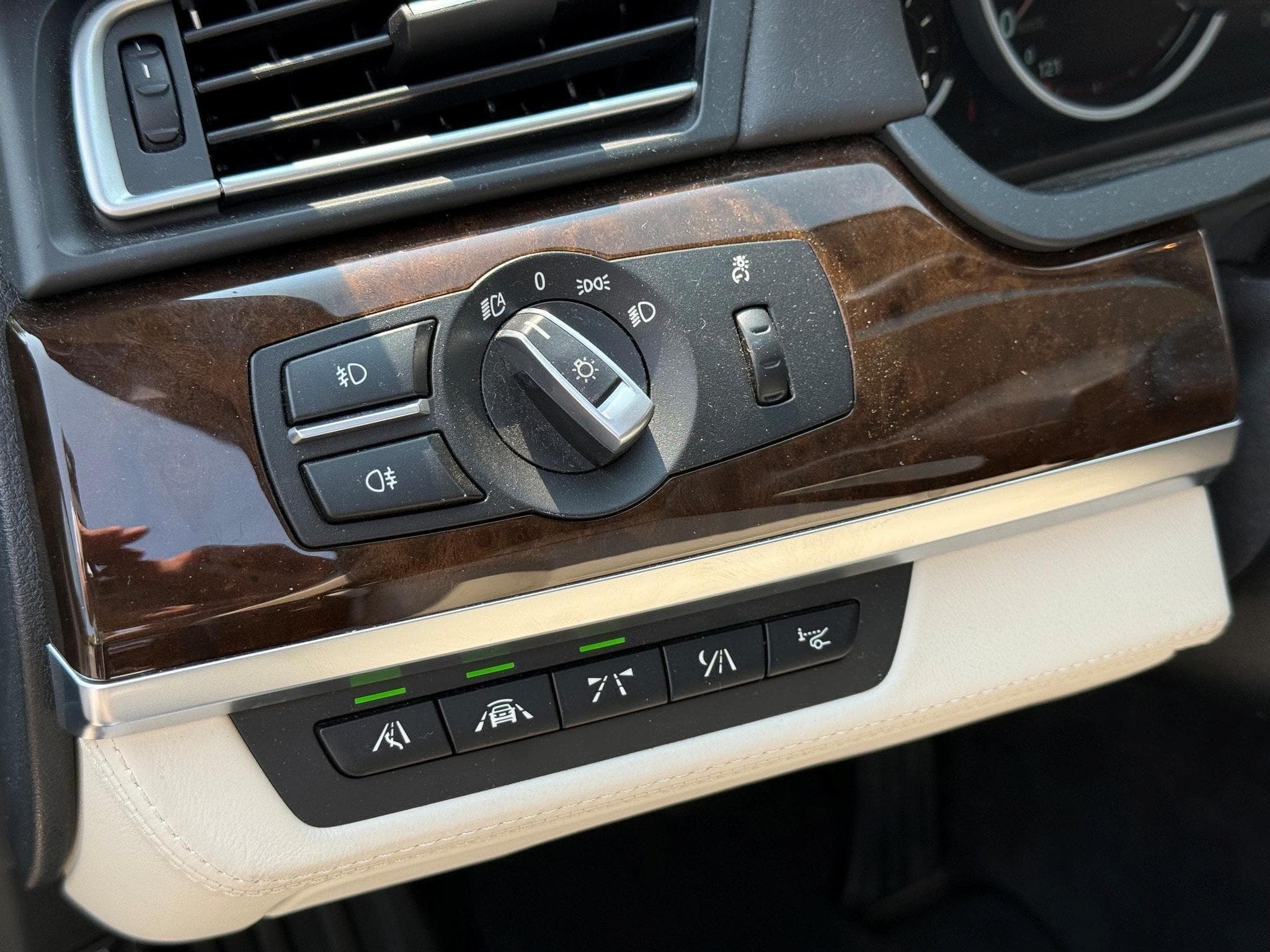 BMW 760 760Li 6.0 V12 *HUD*RearSeat*Full BMW* (2012) - Photo 8