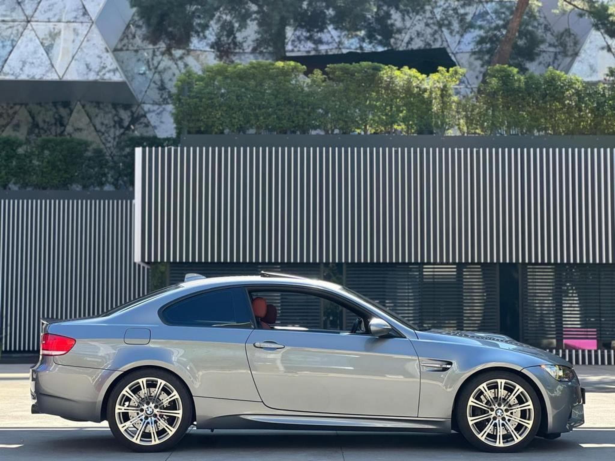 BMW M3 E92 COUPE / MANUELLE / TOIT OUVRANT / (2010) - Photo 7